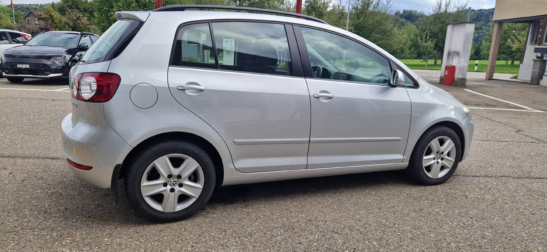 VW Golf Plus 2.0 TDI 140 CR Comfortline DSG-image-15