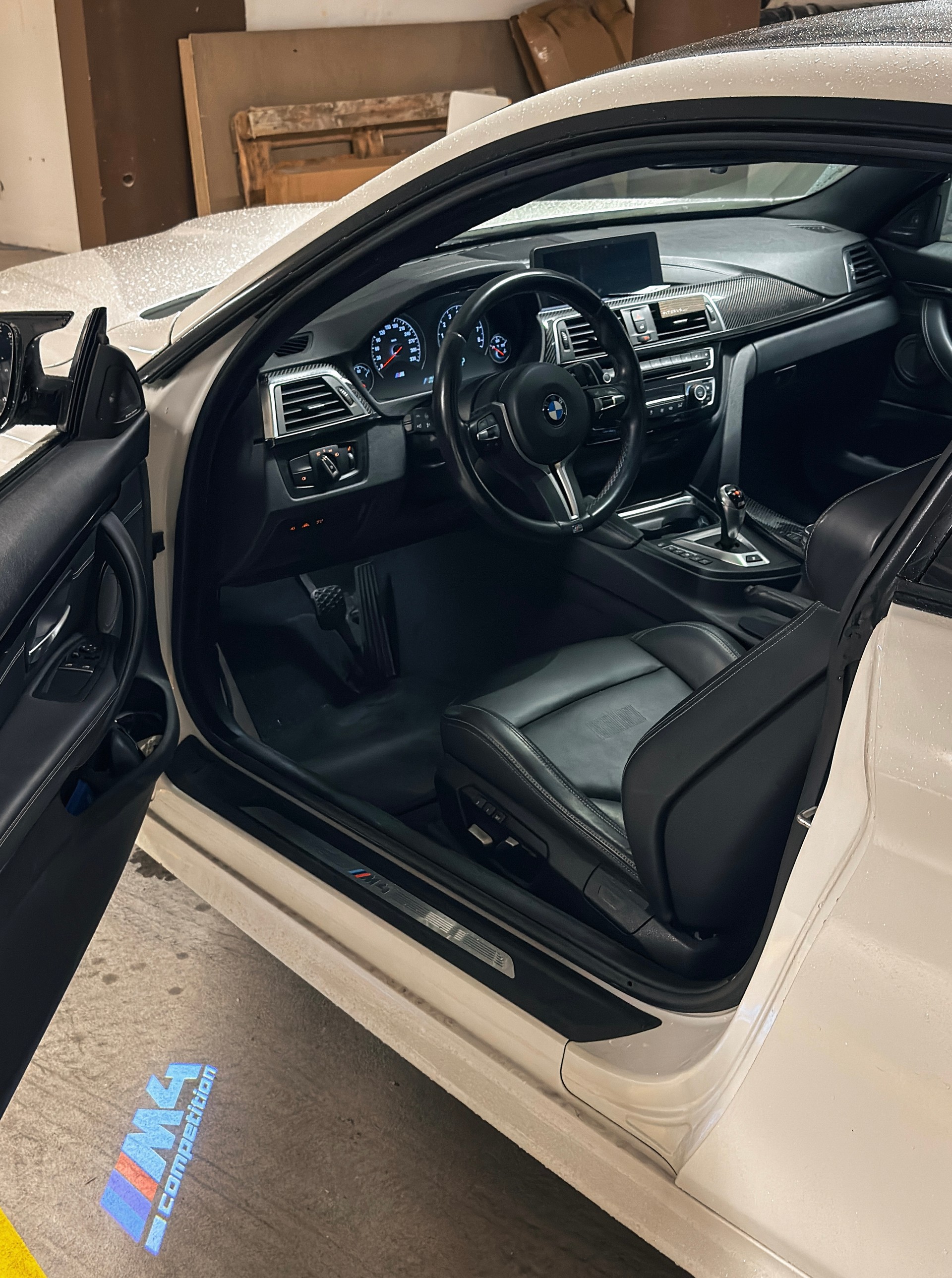 BMW M4 Competition, 8-Fach Bereift, Ohne OPF, Facelift-image-4