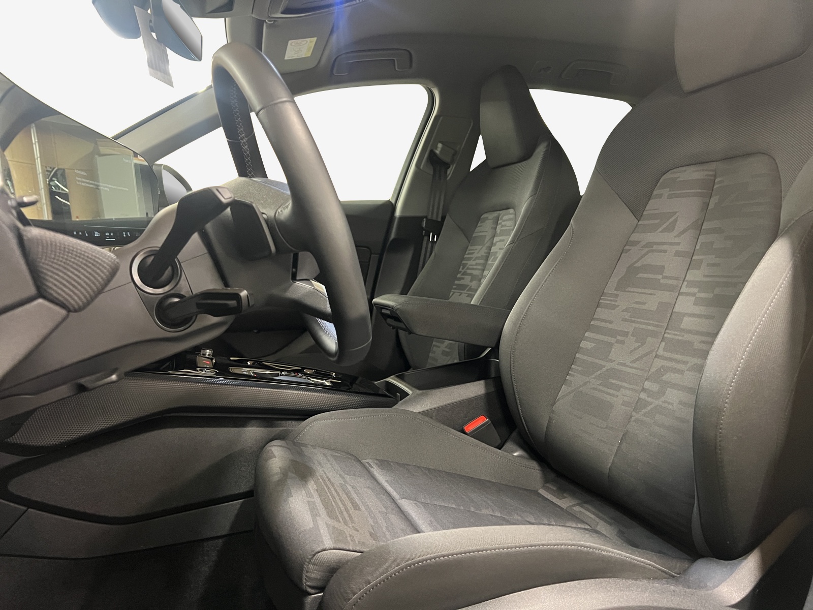 AUDI A5 Avant TDI quattro 150 kW Attraction S tronic-image-7
