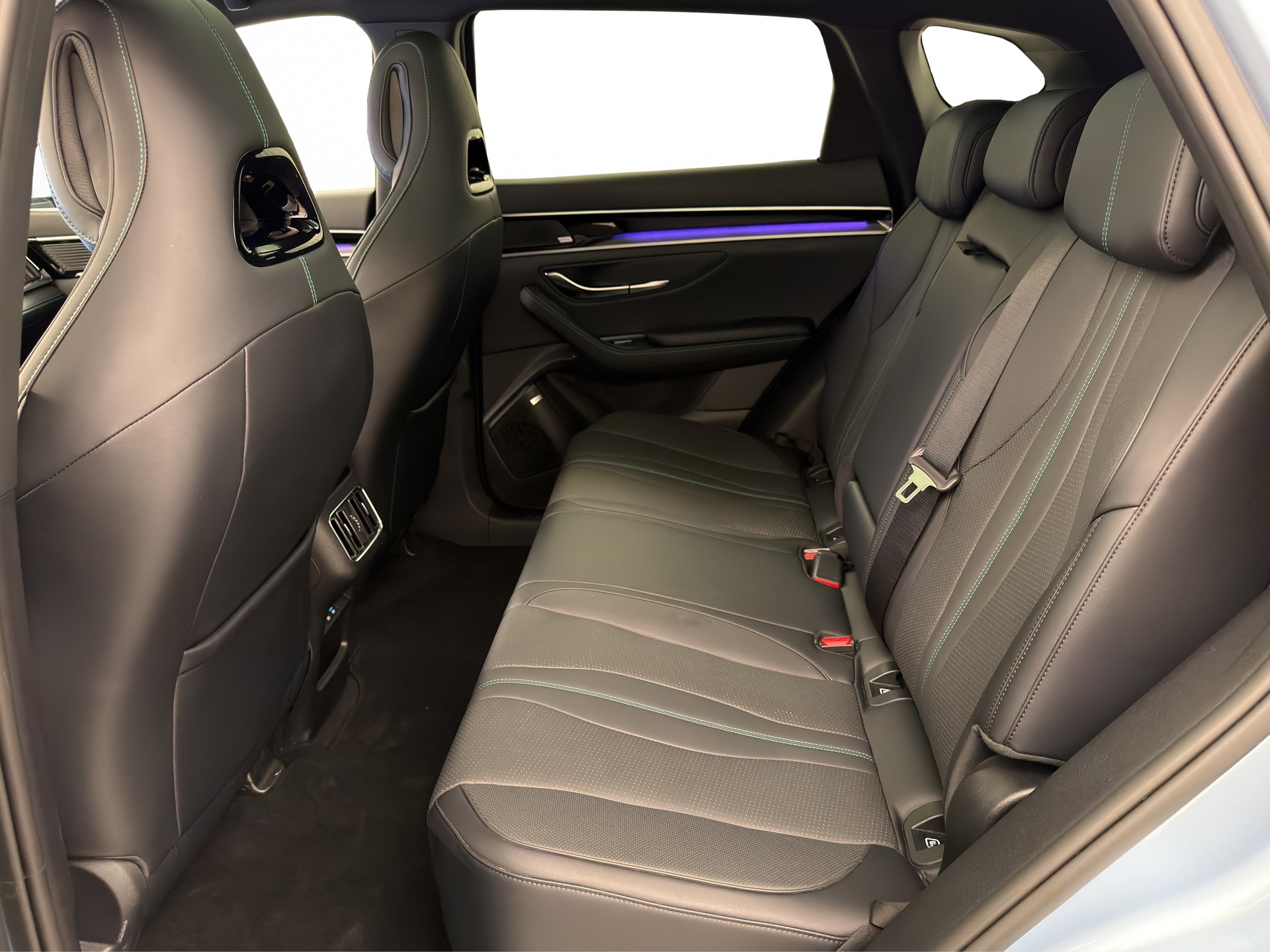 BYD Seal U DM-i Design AWD-image-10