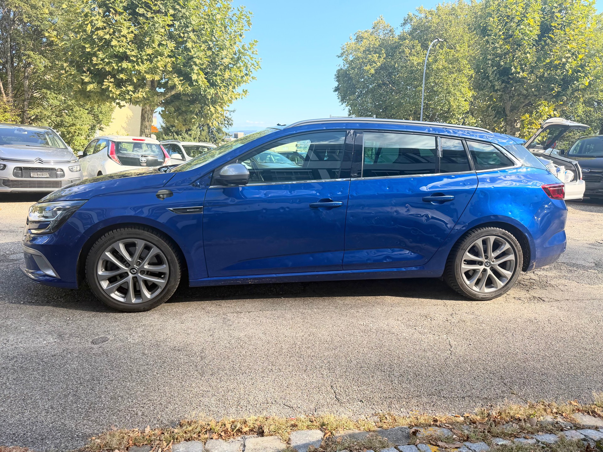 RENAULT Mégane Grandtour 1.6 16V Turbo GT EDC-image-6