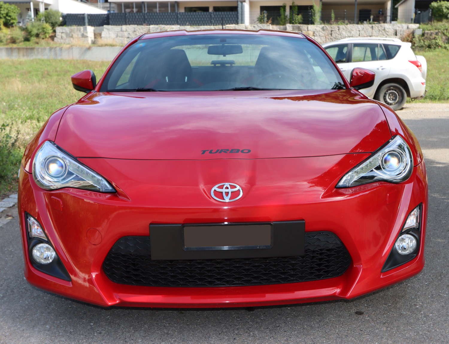 TOYOTA GT 86-image-2