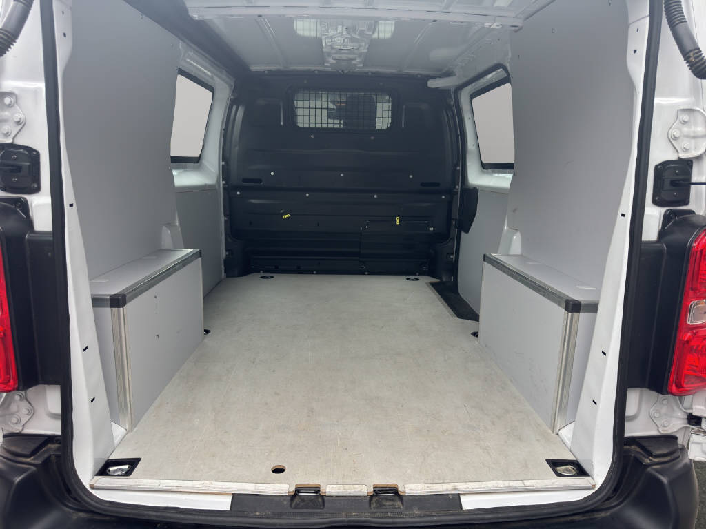 PEUGEOT Expert Kaw. Standard 1.5 BlueHDi 120 S/S-image-13