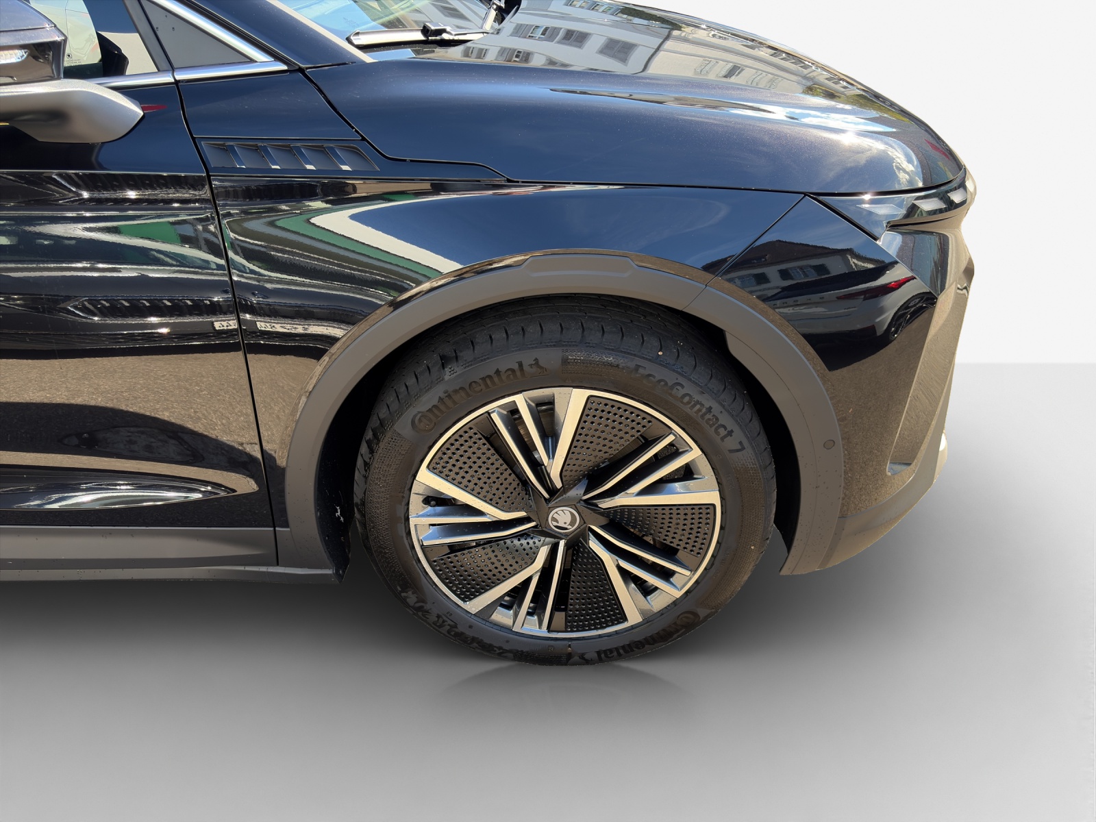 SKODA Elroq 85x Selection 4x4-image-13