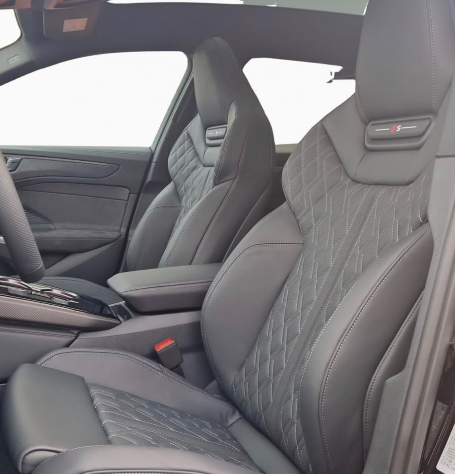 AUDI A6 Avant TFSI quattro 270 kW S tronic-image-8
