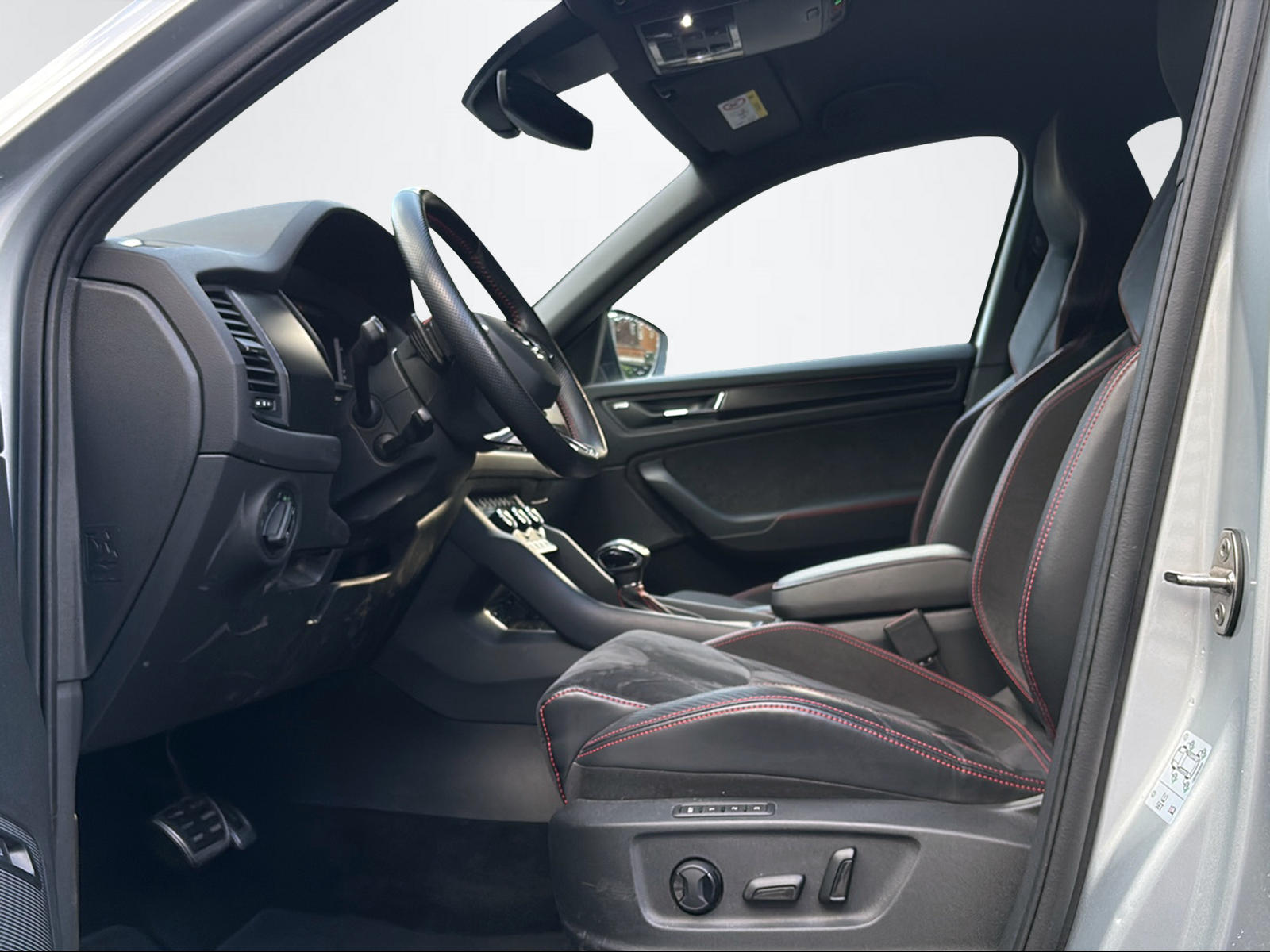 SKODA KODIAQ 2.0 BI-TDI 240 RS DSG-image-4