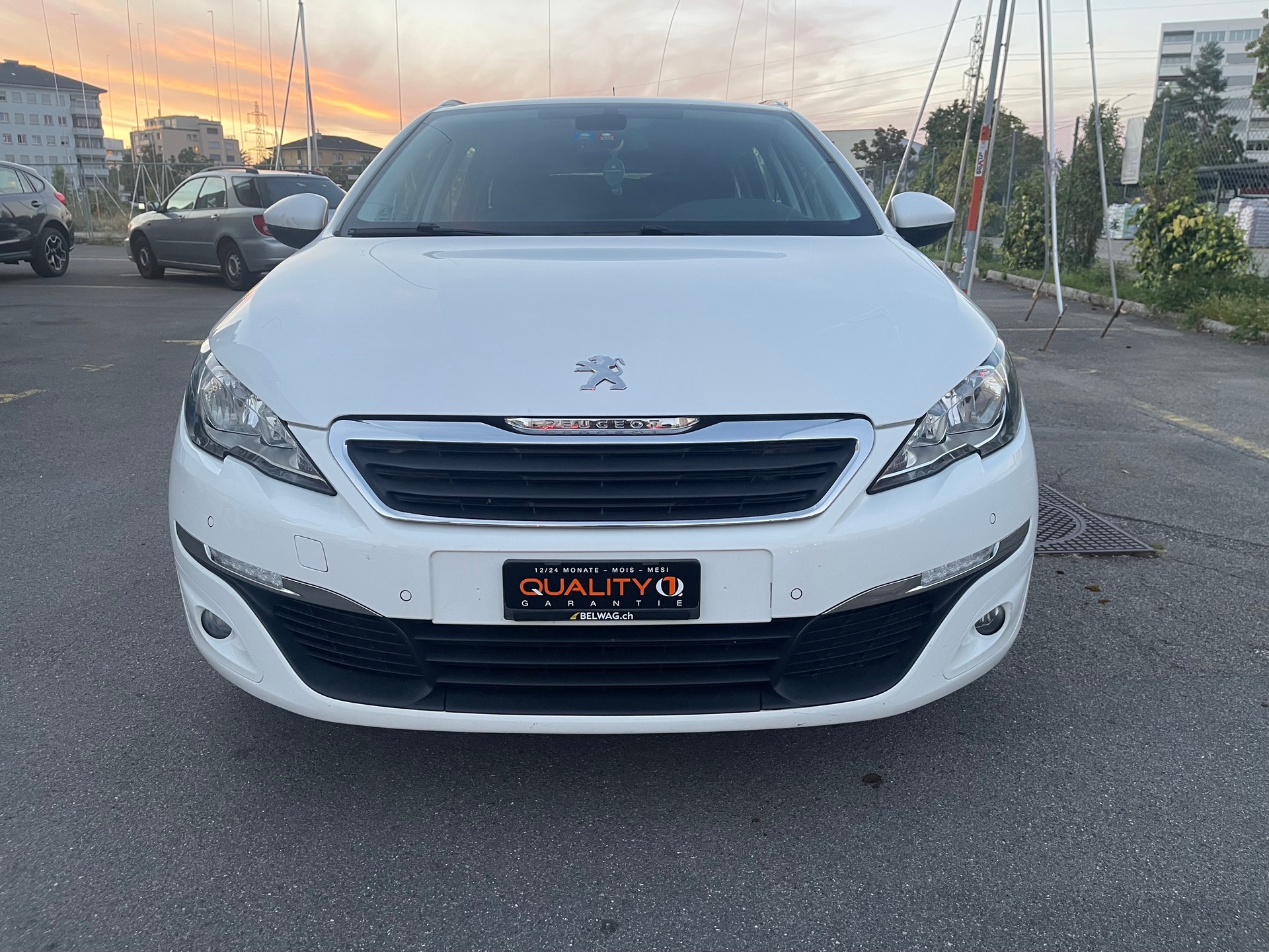 PEUGEOT 308 SW 1.6 BlueHDI Allure-image-2