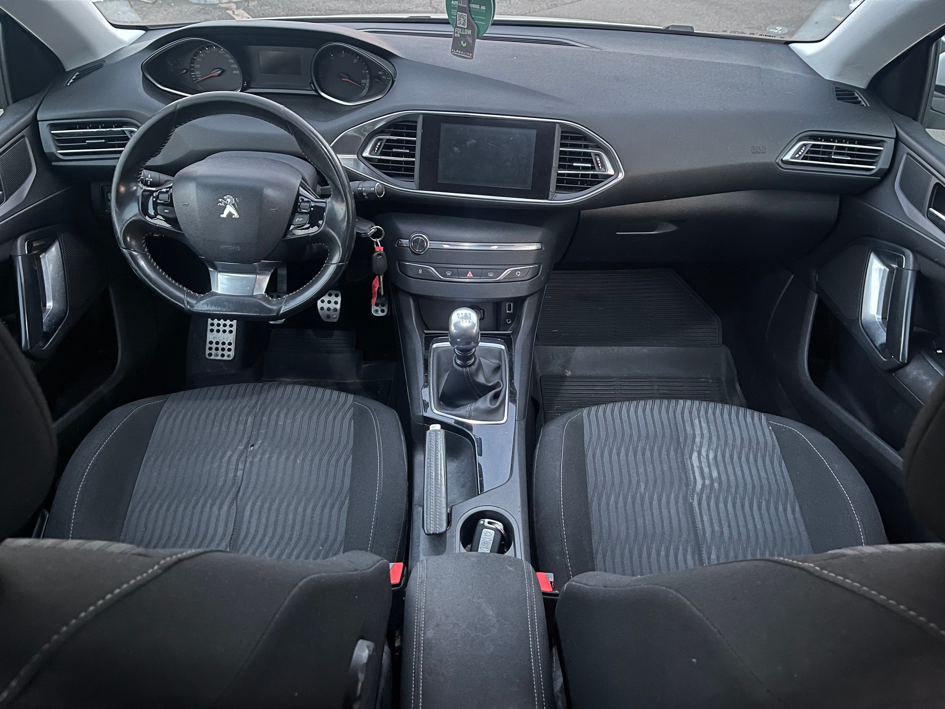PEUGEOT 308 SW 1.6 BlueHDI Allure-image-7