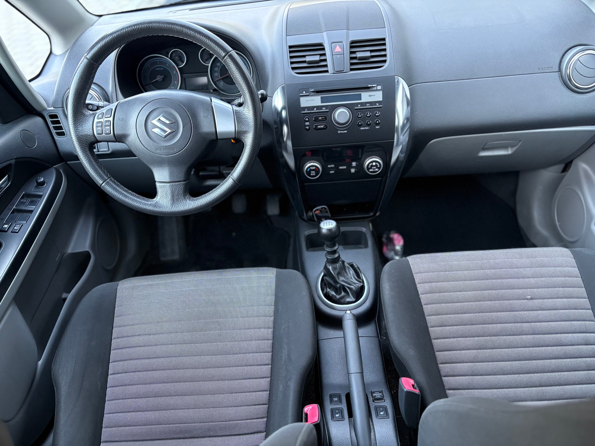 SUZUKI SX4 2.0 TD GL Top 4WD-image-12