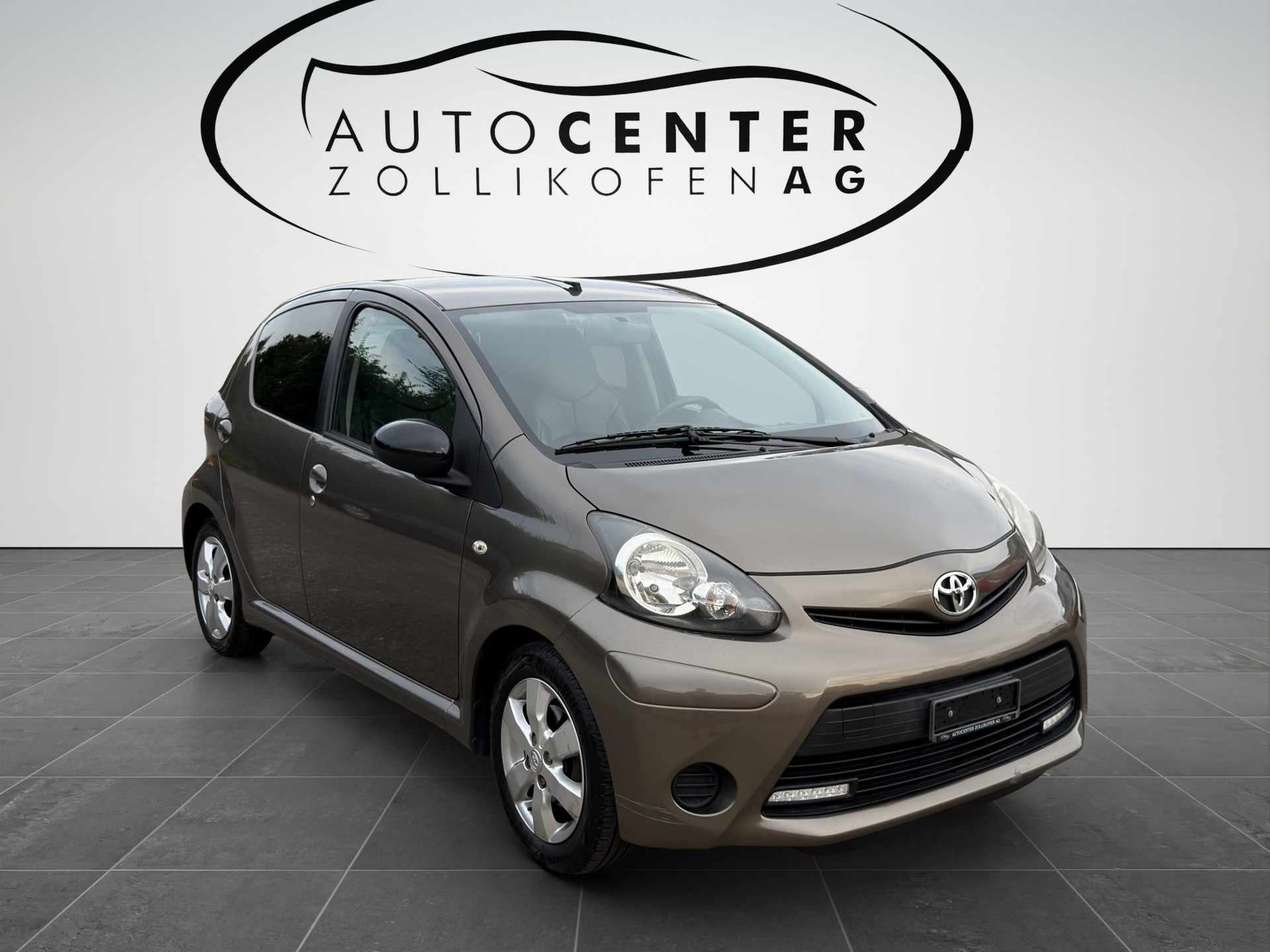 TOYOTA Aygo 1.0 VVT-i Luna-image-1