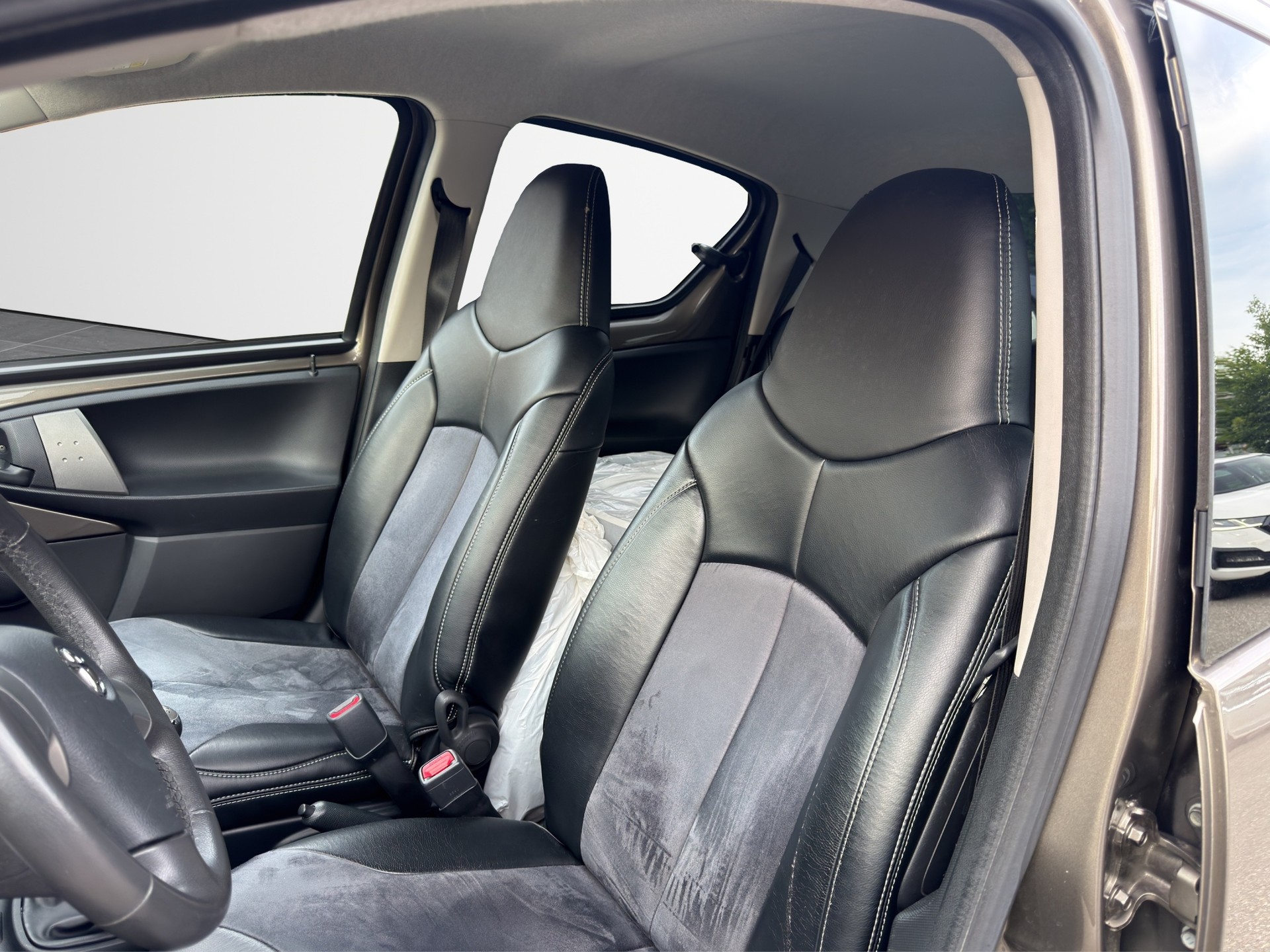 TOYOTA Aygo 1.0 VVT-i Luna-image-10