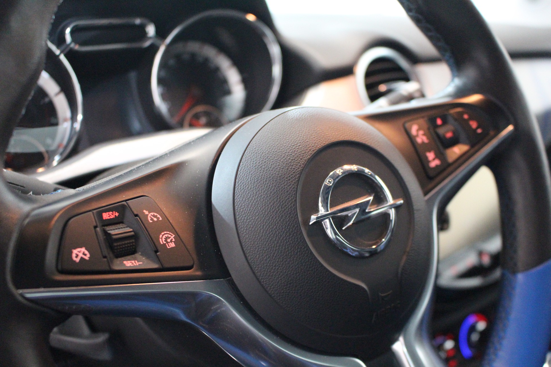 OPEL Adam 1.0 ecoFLEX Turbo SLAM-image-12