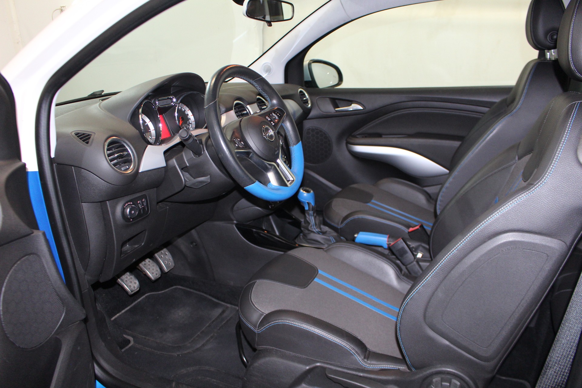 OPEL Adam 1.0 ecoFLEX Turbo SLAM-image-6