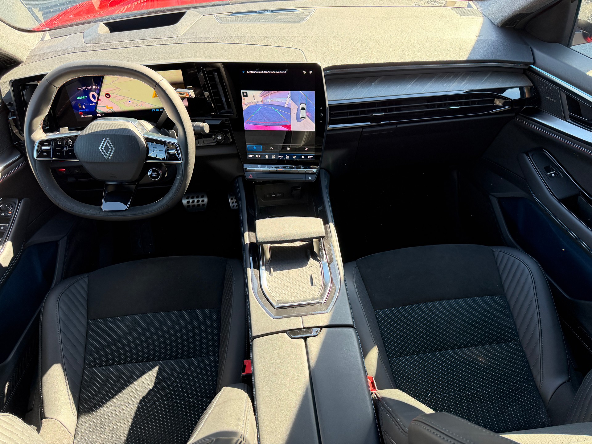 RENAULT Rafale 1.2 E-Tech Hybrid 200 Esprit Alpine-image-5
