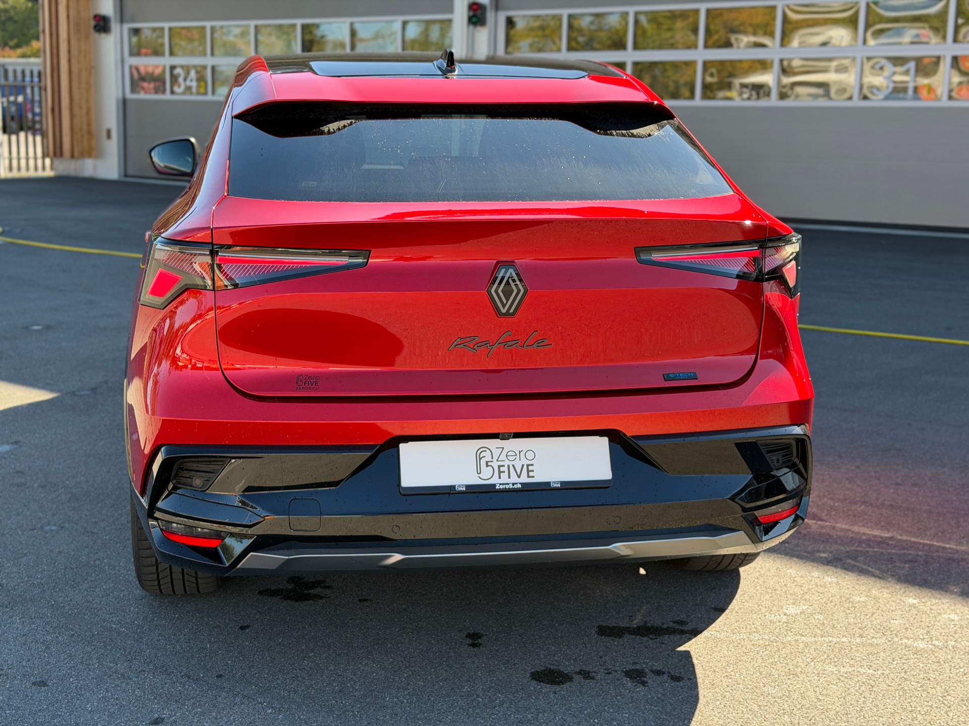 RENAULT Rafale 1.2 E-Tech Hybrid 200 Esprit Alpine-image-4