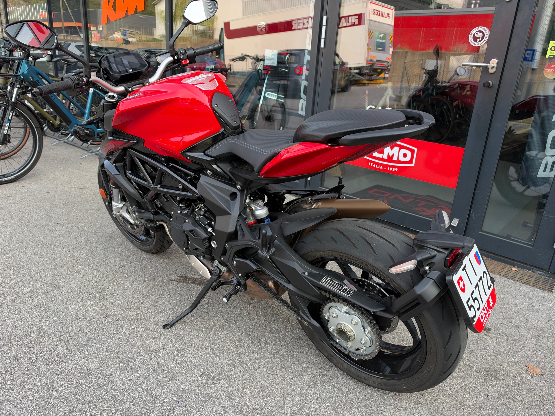MV AGUSTA B3 Brutale 800 Rosso-image-2