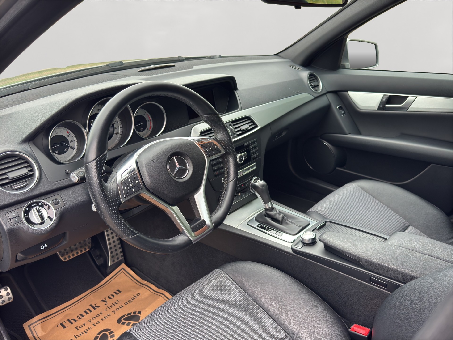 MERCEDES-BENZ C 220 CDI AMG Line 7G-Tronic-image-11