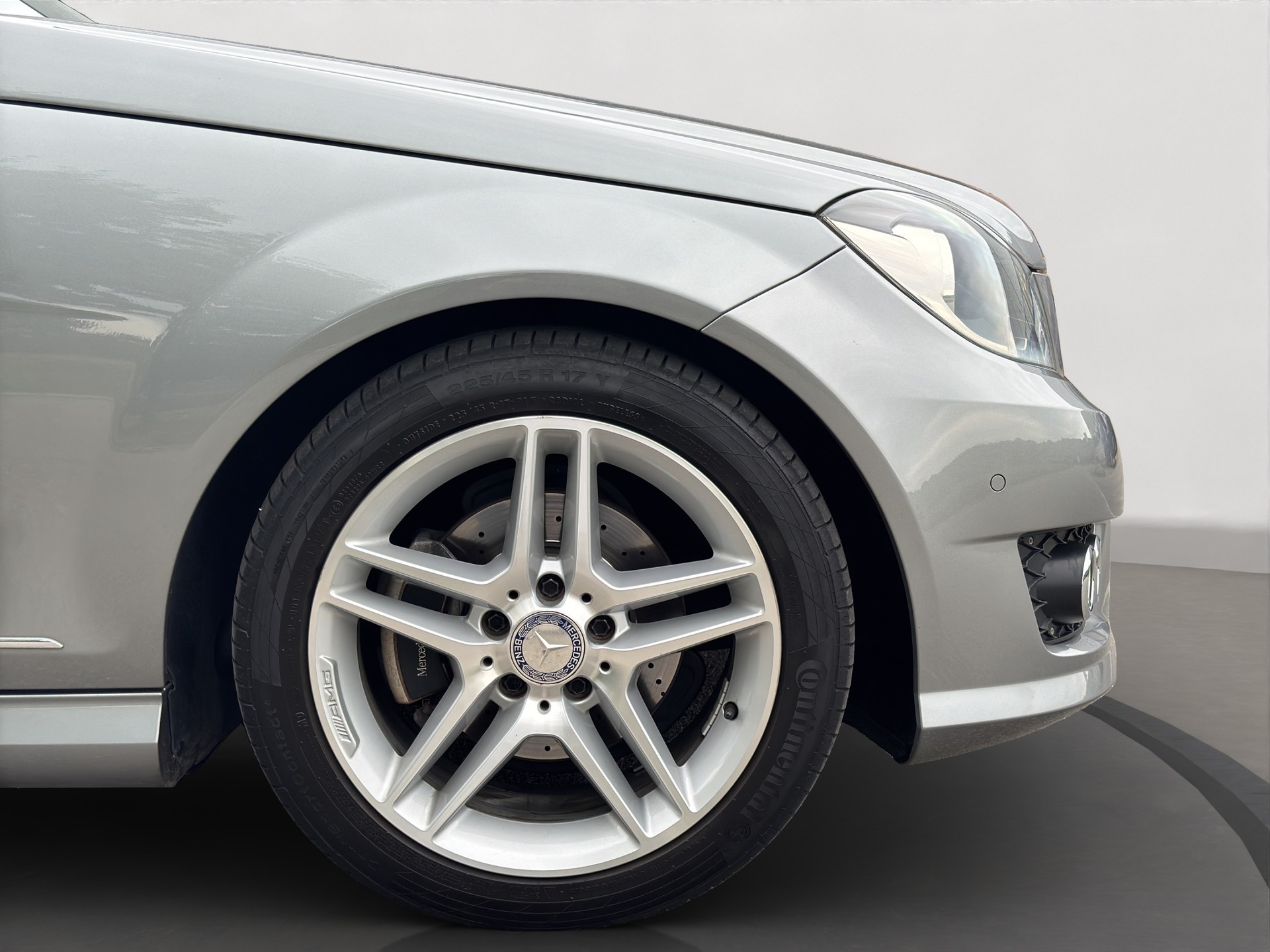 MERCEDES-BENZ C 220 CDI AMG Line 7G-Tronic-image-8