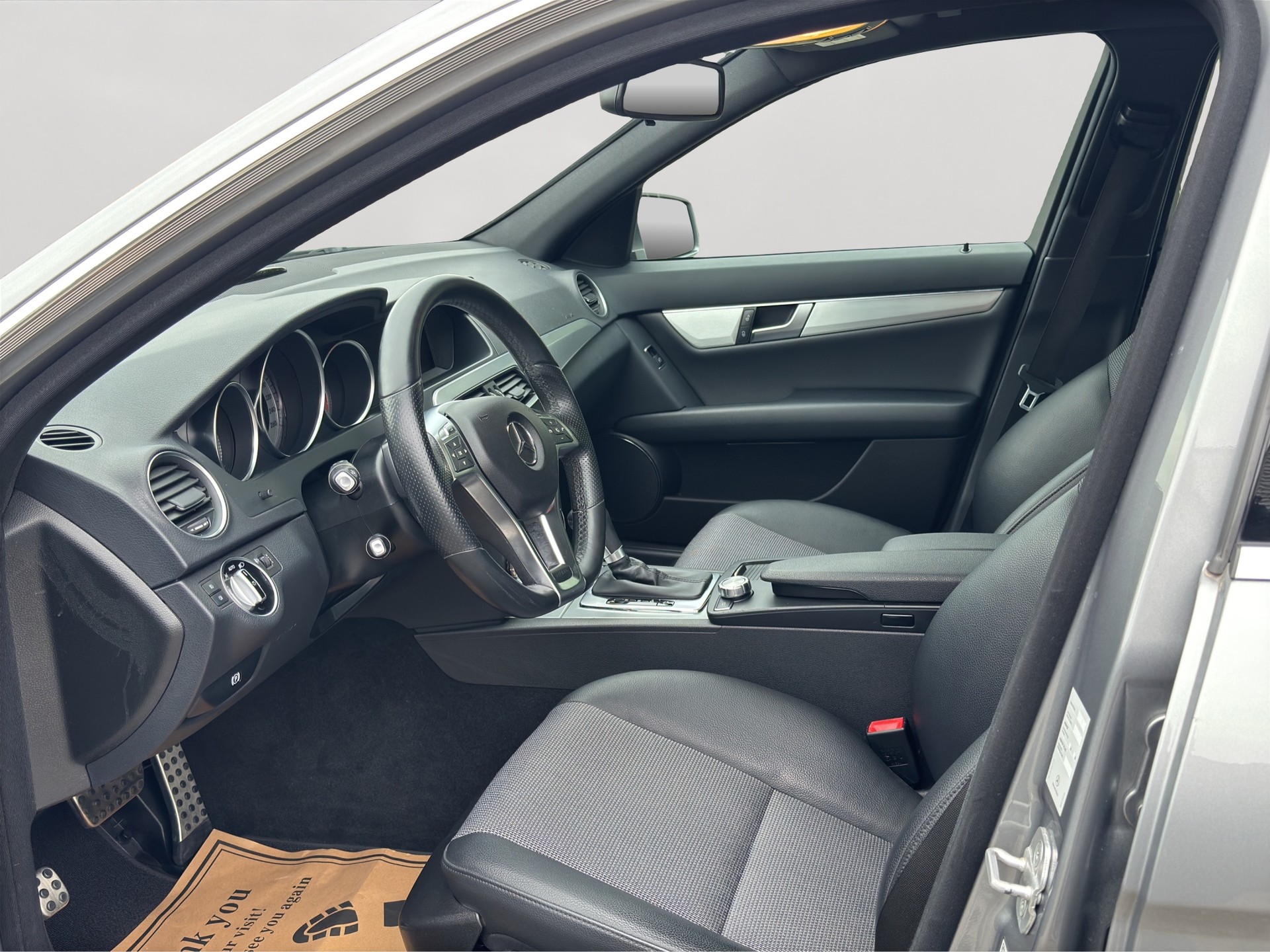 MERCEDES-BENZ C 220 CDI AMG Line 7G-Tronic-image-12