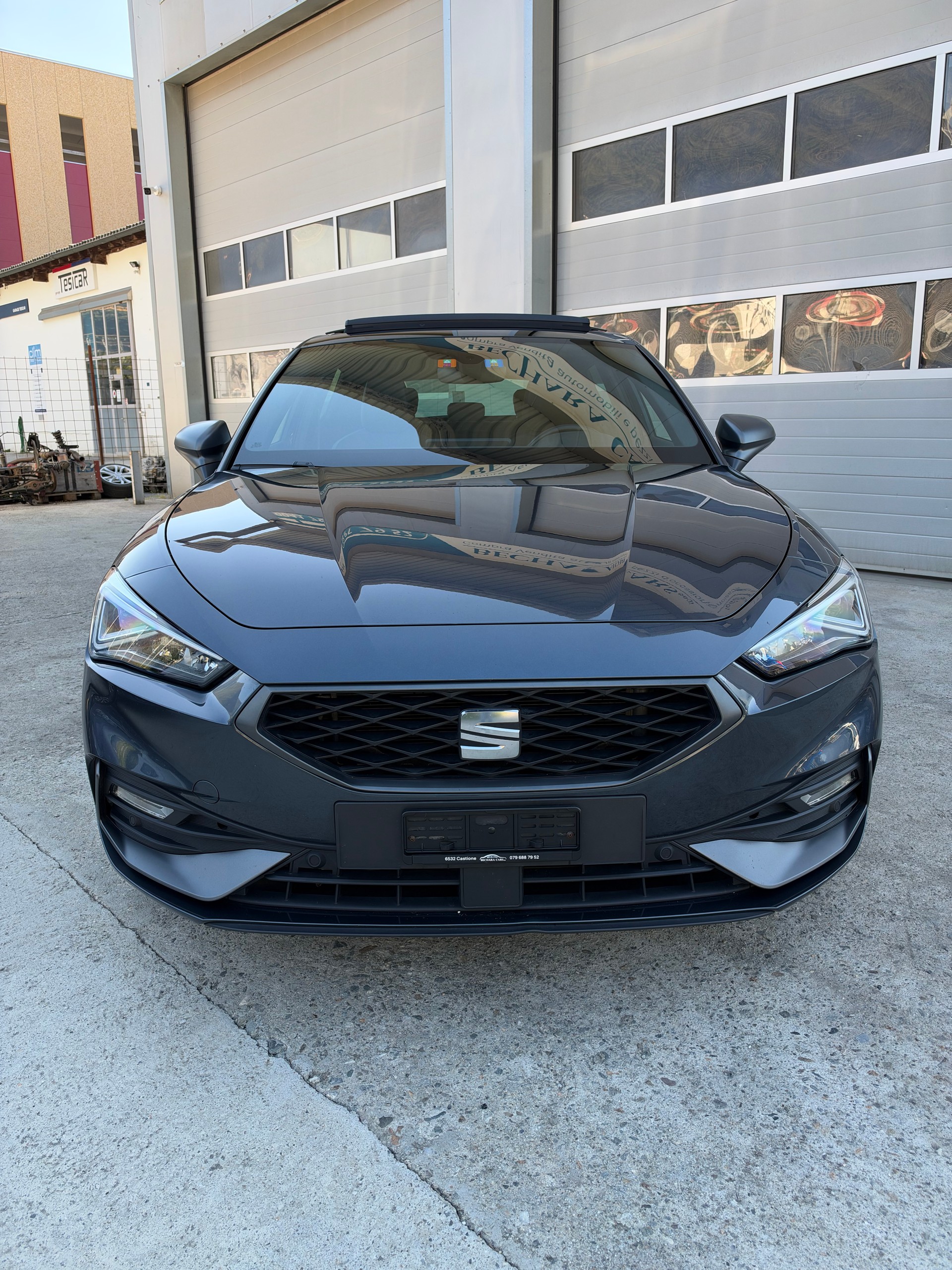 SEAT Leon 1.4 eHybrid pHEV DSG Hola FR-image-1