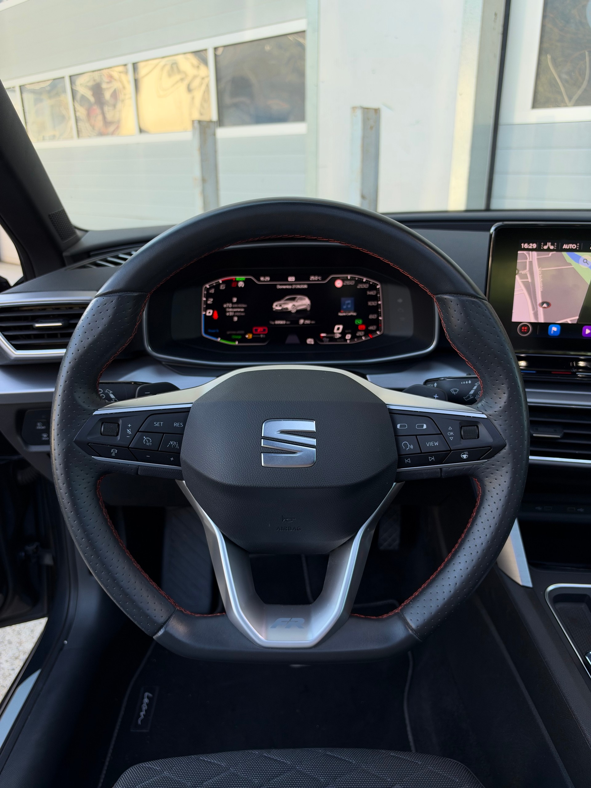 SEAT Leon 1.4 eHybrid pHEV DSG Hola FR-image-10