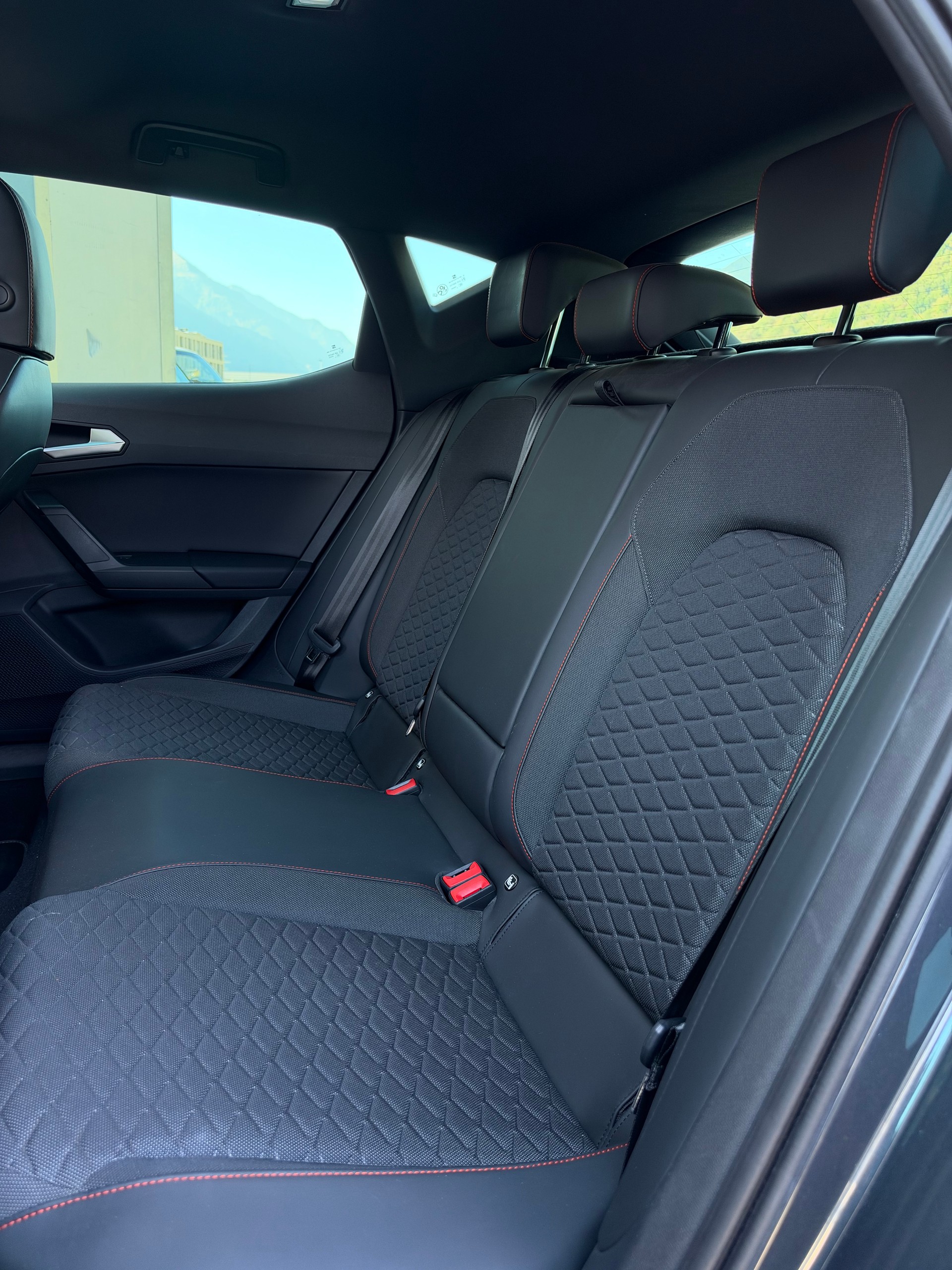 SEAT Leon 1.4 eHybrid pHEV DSG Hola FR-image-13