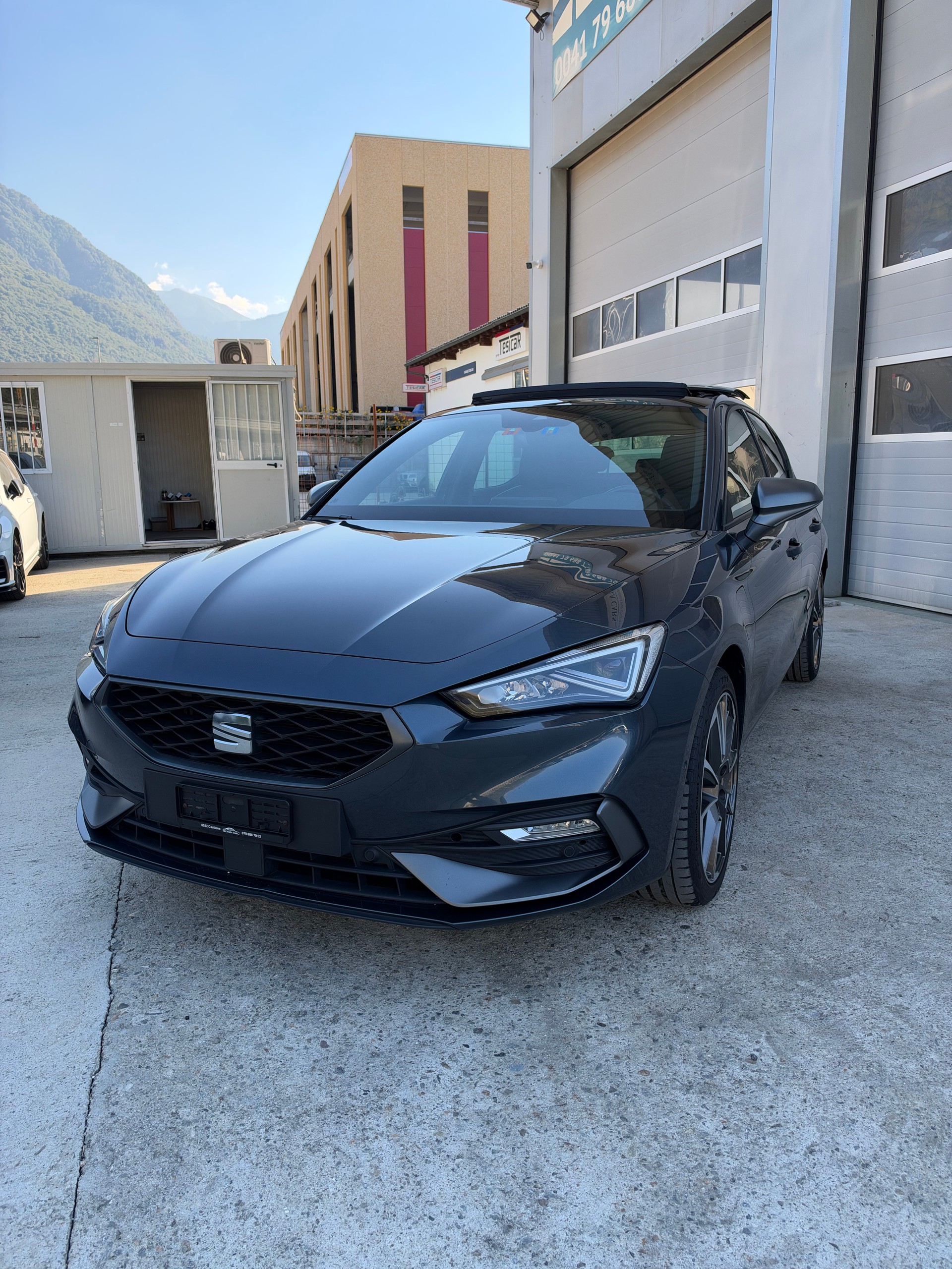 SEAT Leon 1.4 eHybrid pHEV DSG Hola FR-image-2