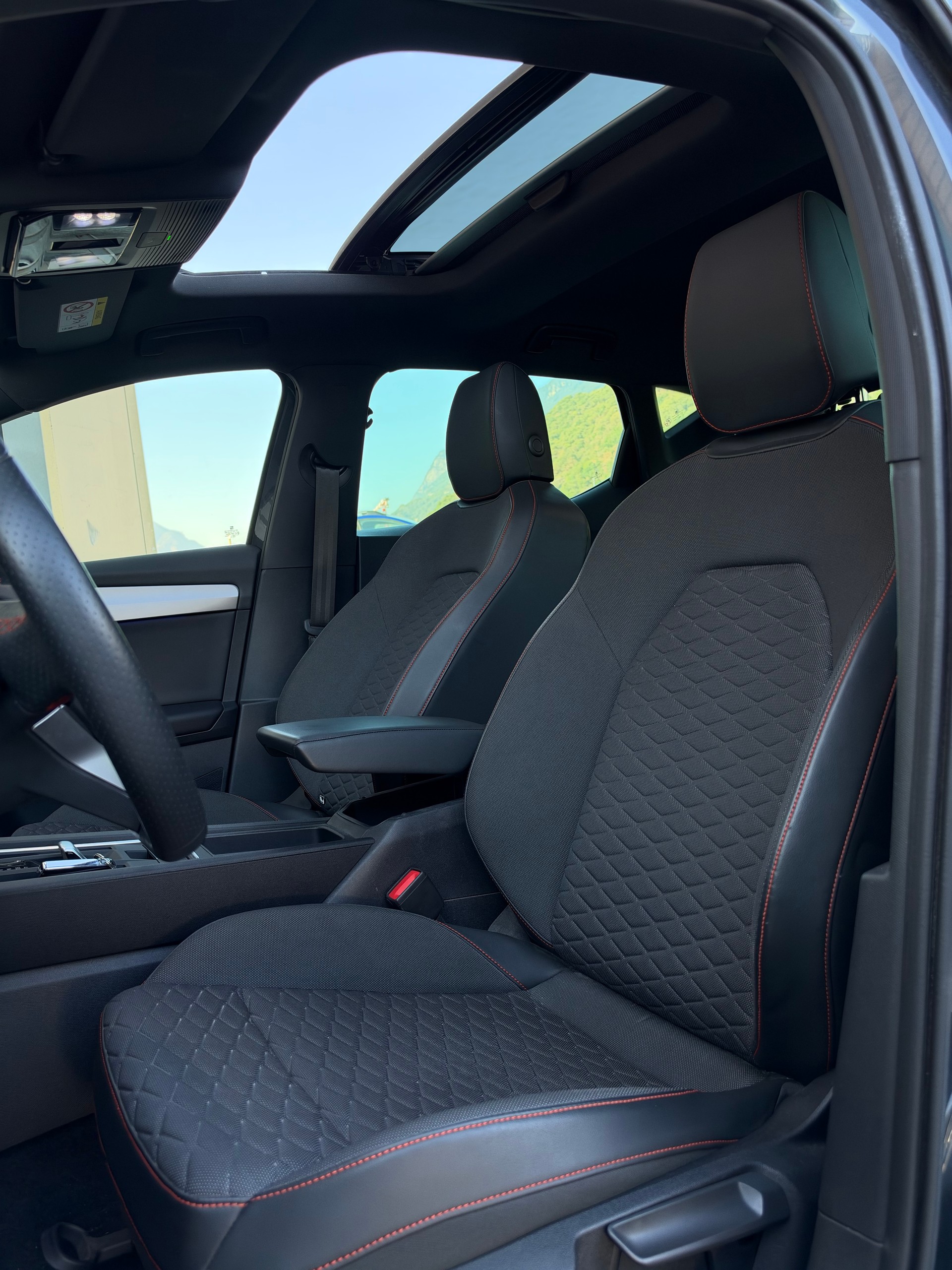 SEAT Leon 1.4 eHybrid pHEV DSG Hola FR-image-9
