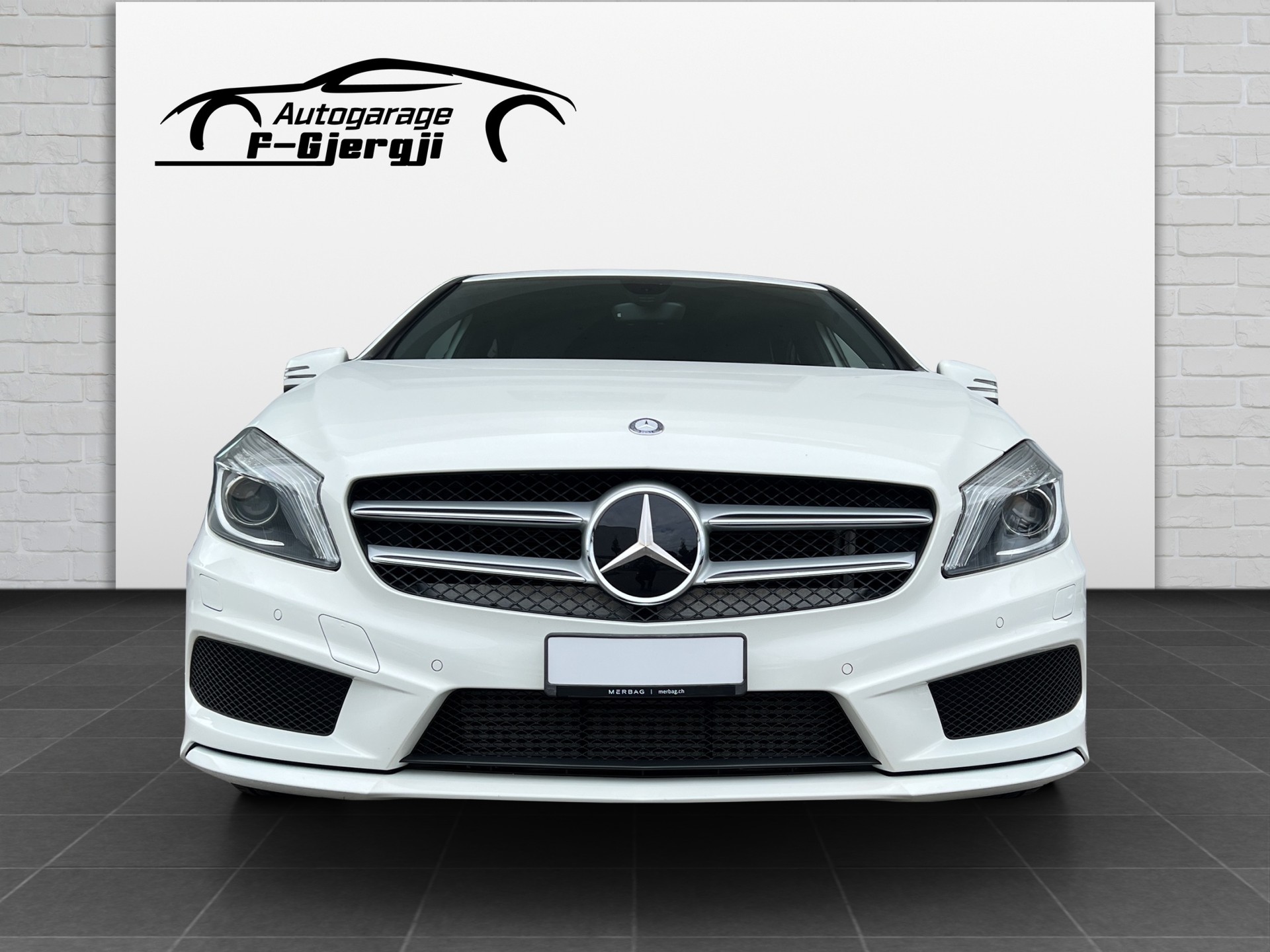MERCEDES-BENZ A 250 AMG Line 4Matic 7G-DCT-image-2