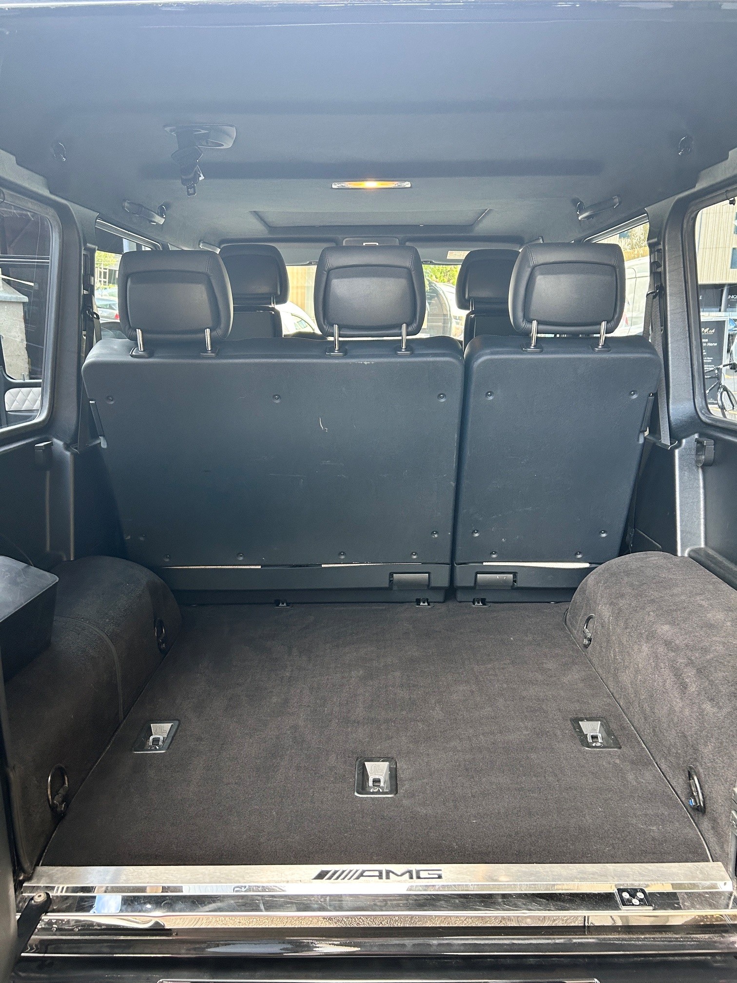MERCEDES-BENZ G 63 AMG Automatic-image-16