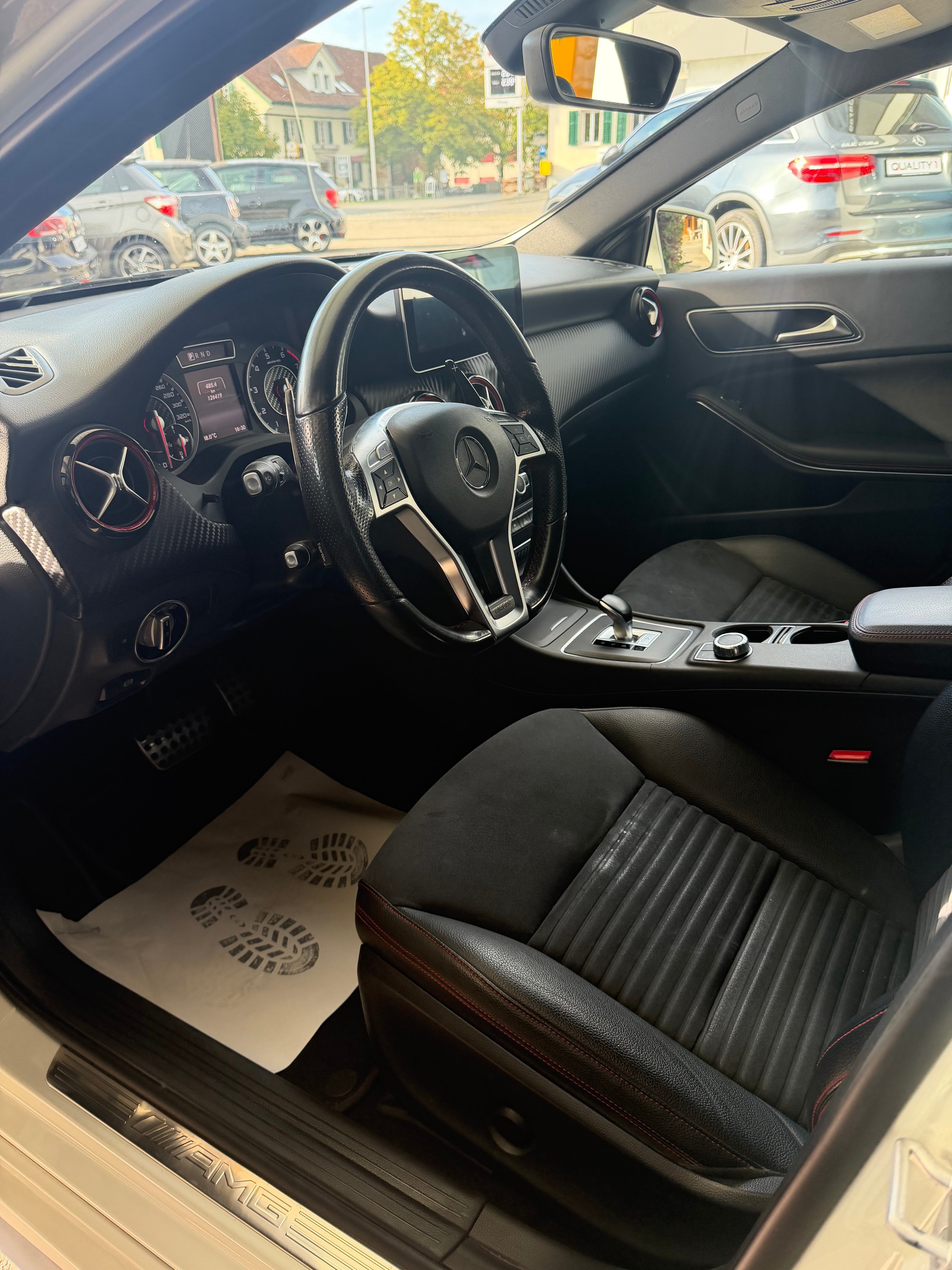 MERCEDES-BENZ A 45 AMG 4Matic Speedshift 7G-DCT-image-12