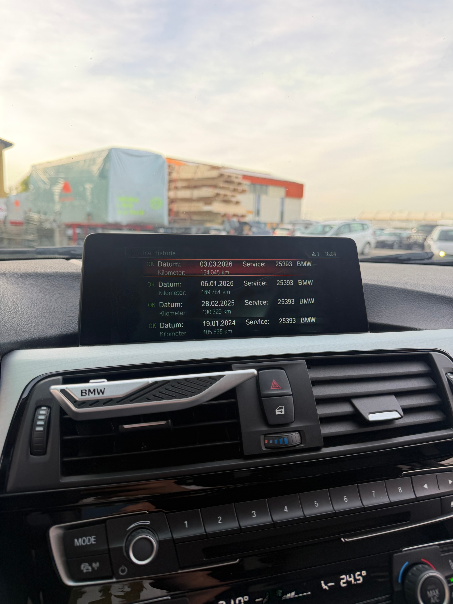 BMW 320d xDrive Luxury Line Steptronic-image-11
