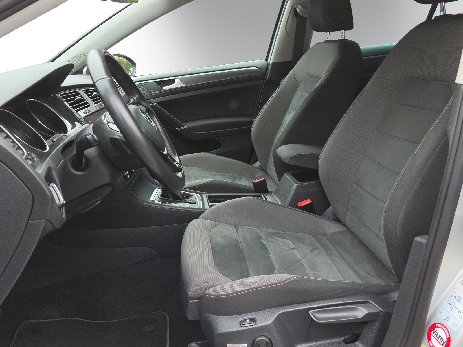 VW Golf 1.5TSI EVO Edition45-image-8