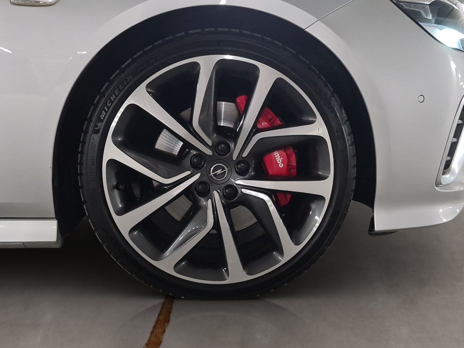 OPEL Insignia 2.0 T Sports Tourer GSi Automatic-image-13