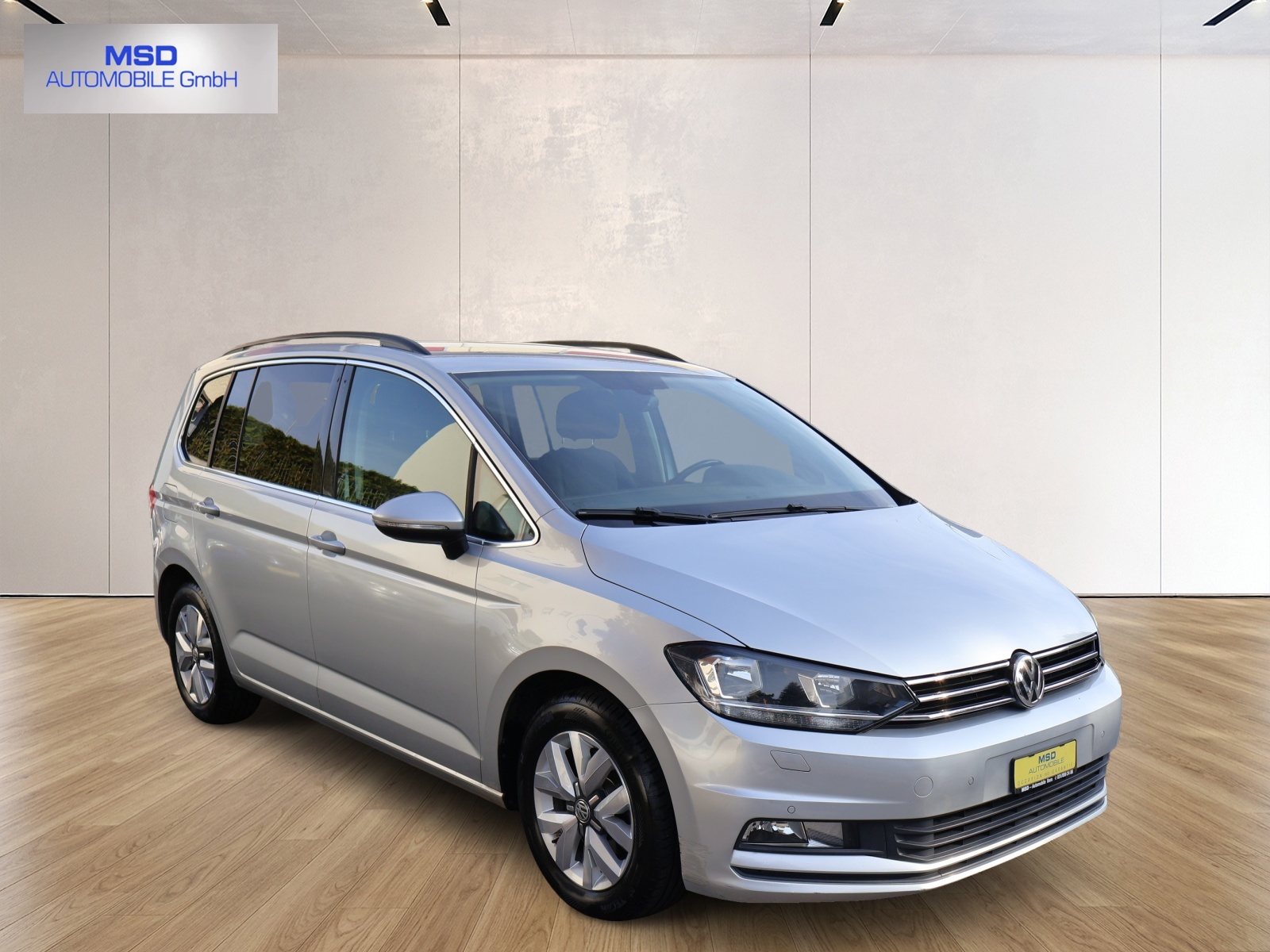 VW Touran 1.6 TDI BlueMotion Technology Comfortline-showroom-element-1