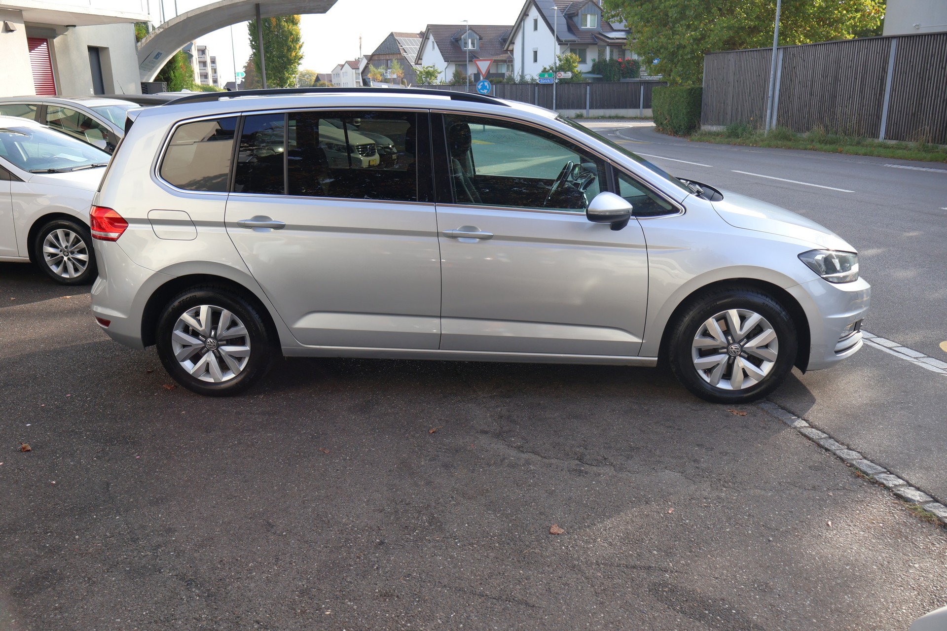 VW Touran 1.6 TDI BlueMotion Technology Comfortline-image-3