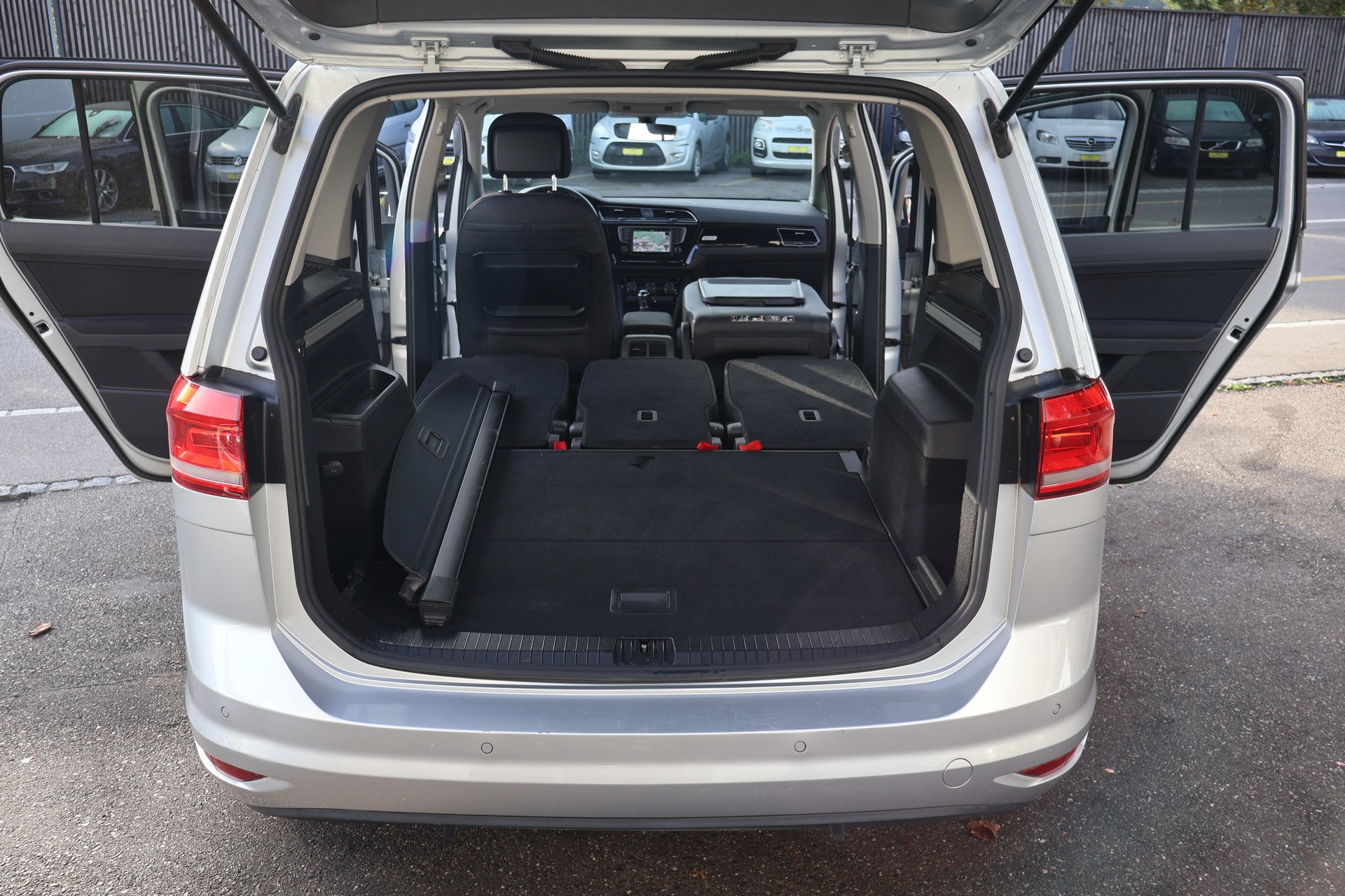 VW Touran 1.6 TDI BlueMotion Technology Comfortline-image-9