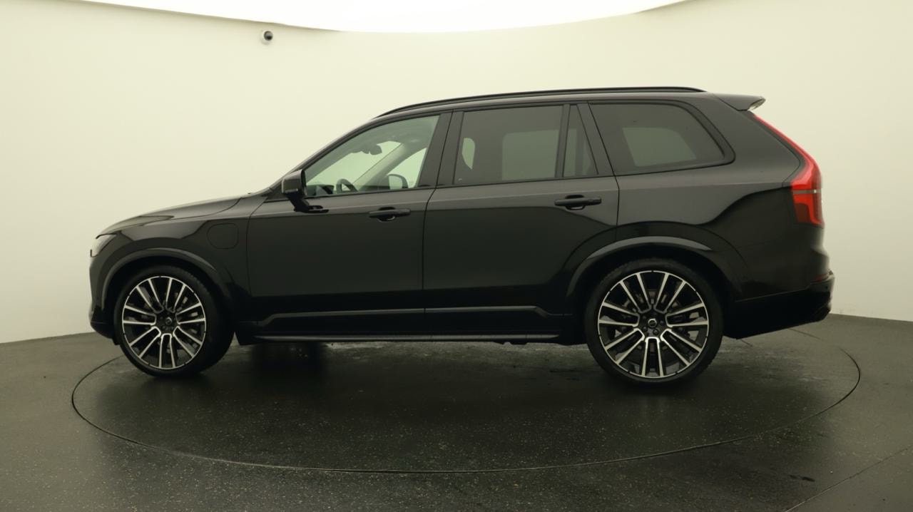 VOLVO XC90 T8 AWD PluginHybrid Plus Dark Geartronic-image-1
