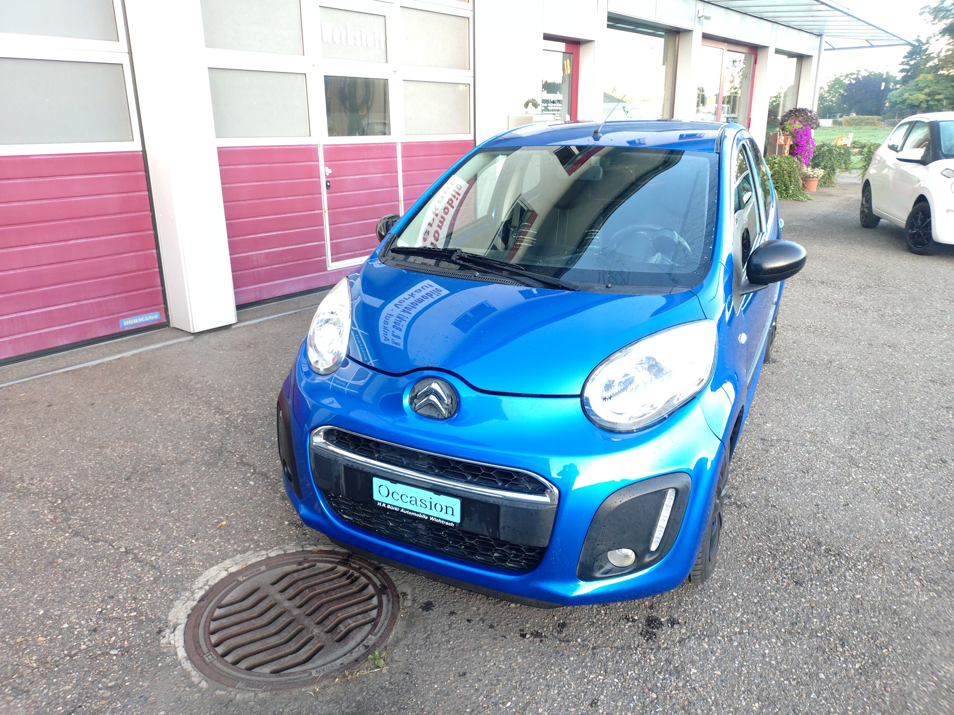 CITROEN C1 1.0i Exclusive EGS-image-3
