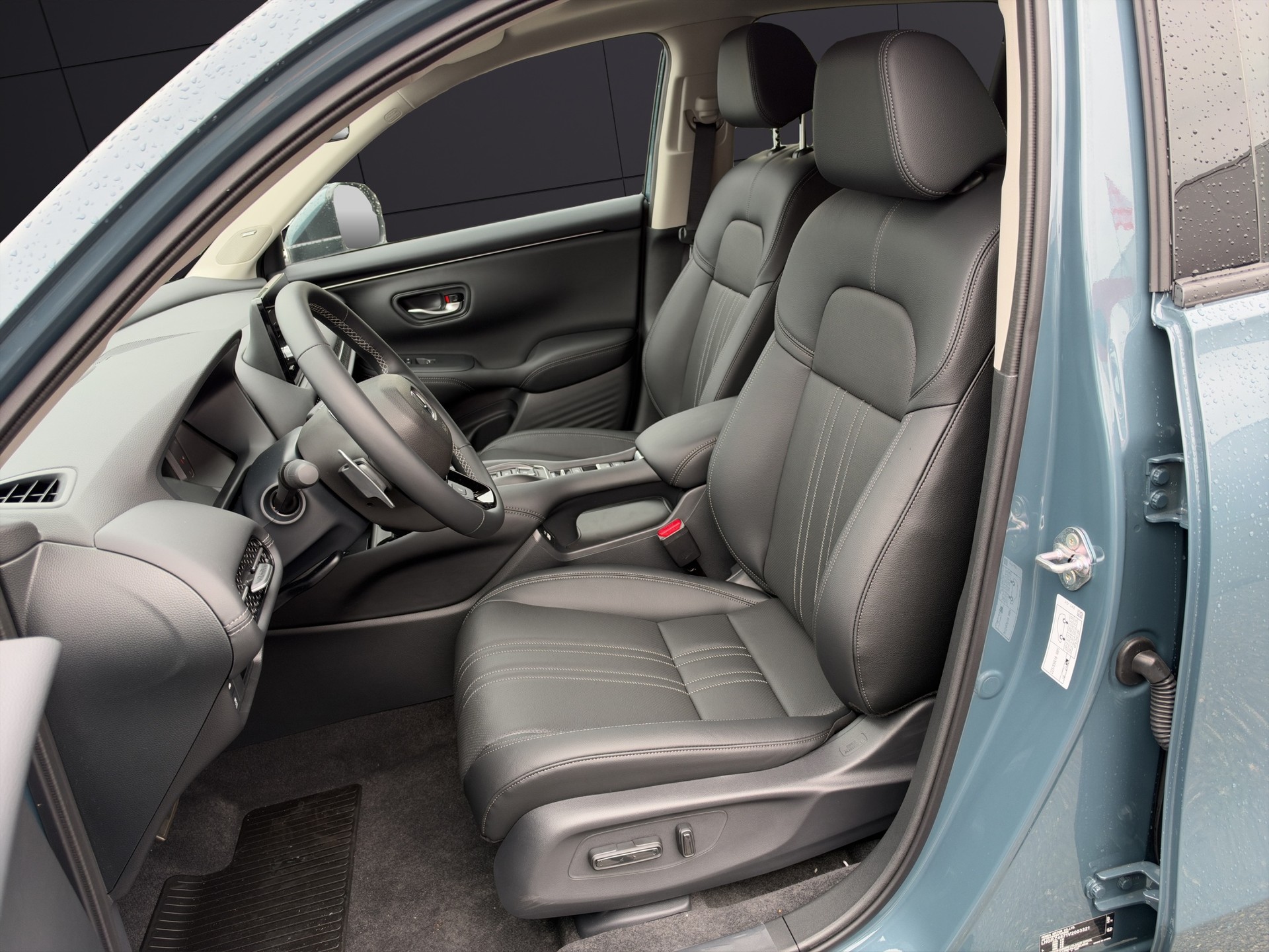 HONDA ZR-V 2.0i MMD Hybrid Advance Automatic-image-14