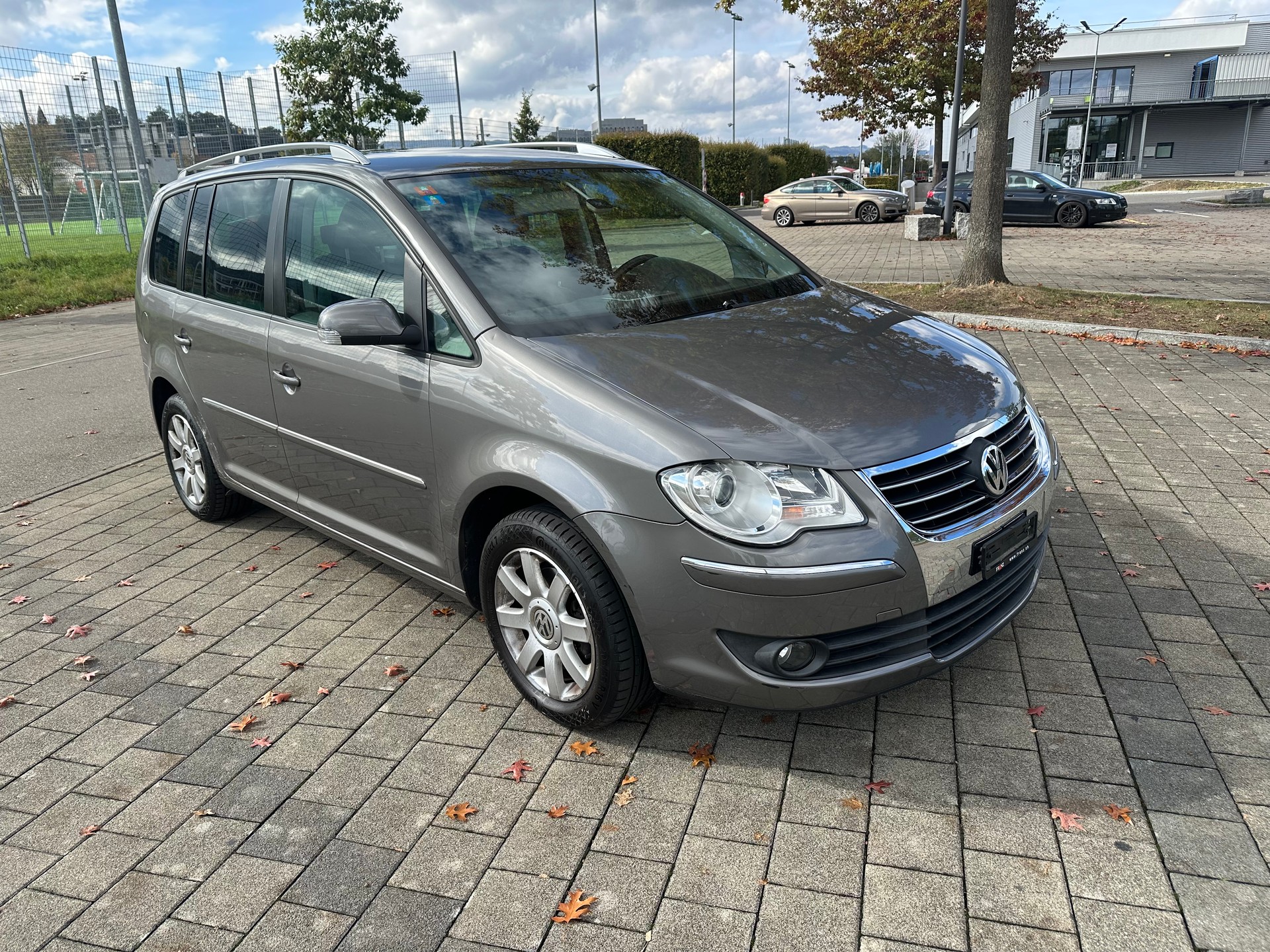 VW Touran 2.0 EcoFuel Conceptline-image-2