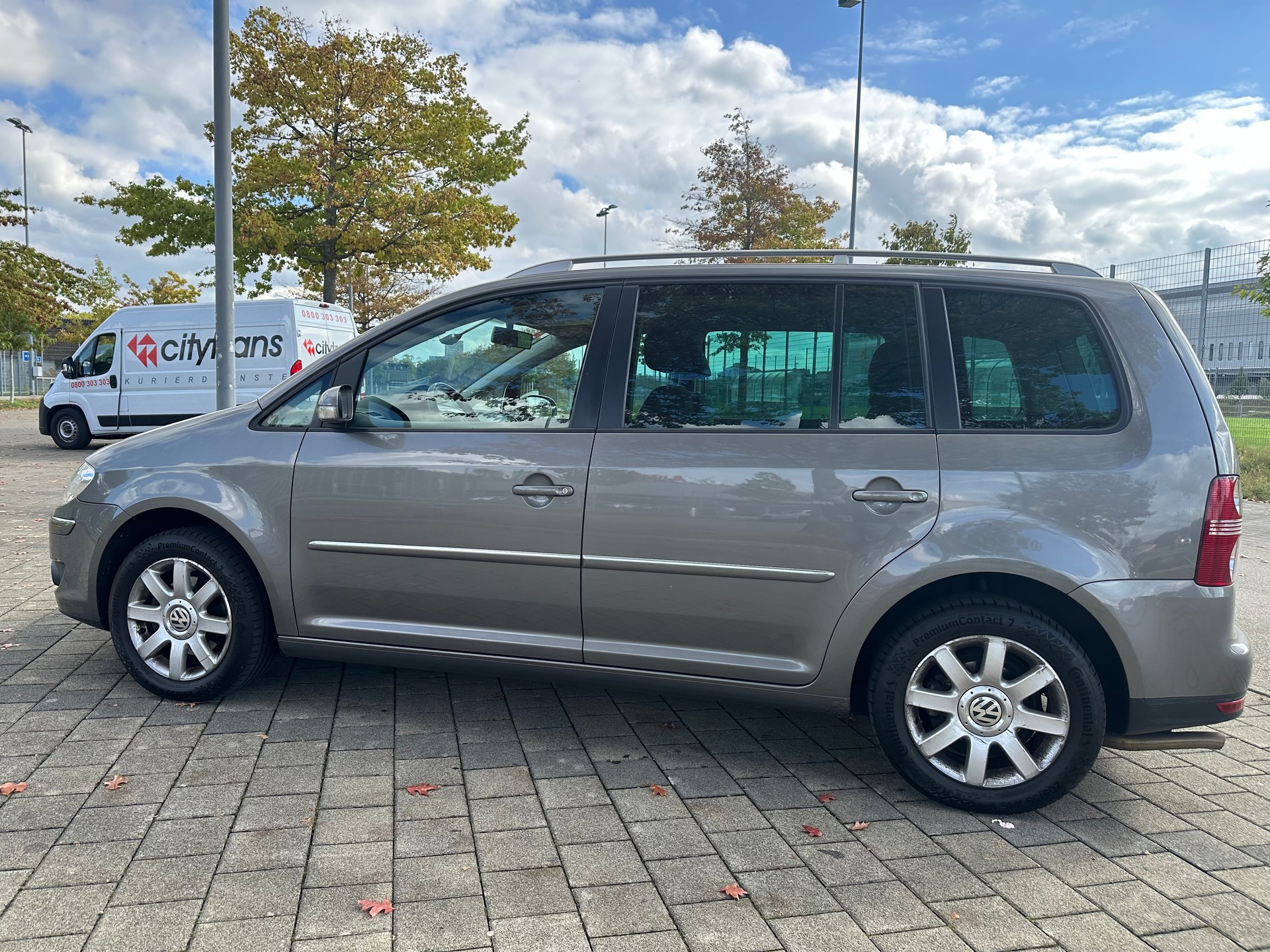 VW Touran 2.0 EcoFuel Conceptline-image-9