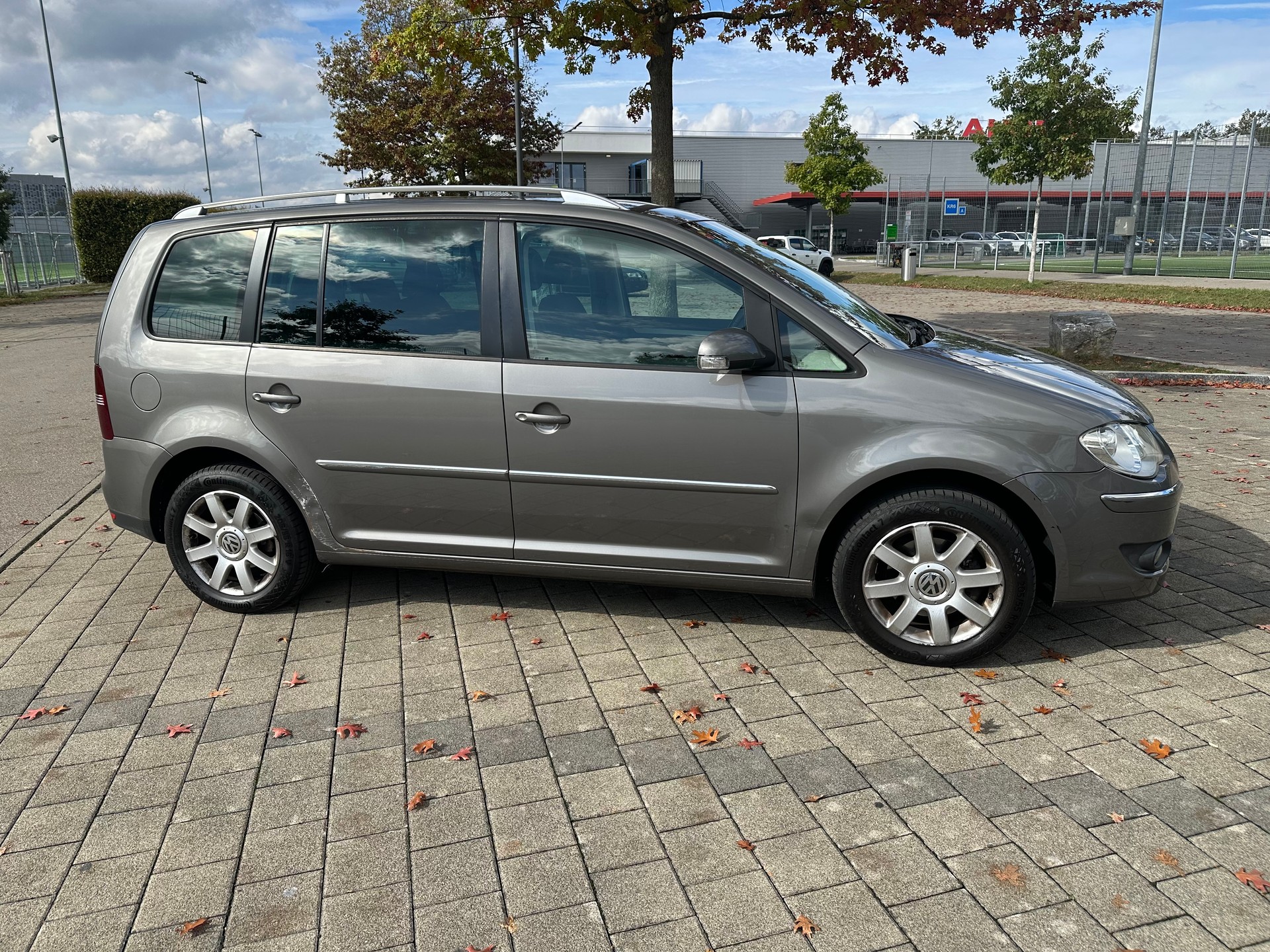 VW Touran 2.0 EcoFuel Conceptline-image-3