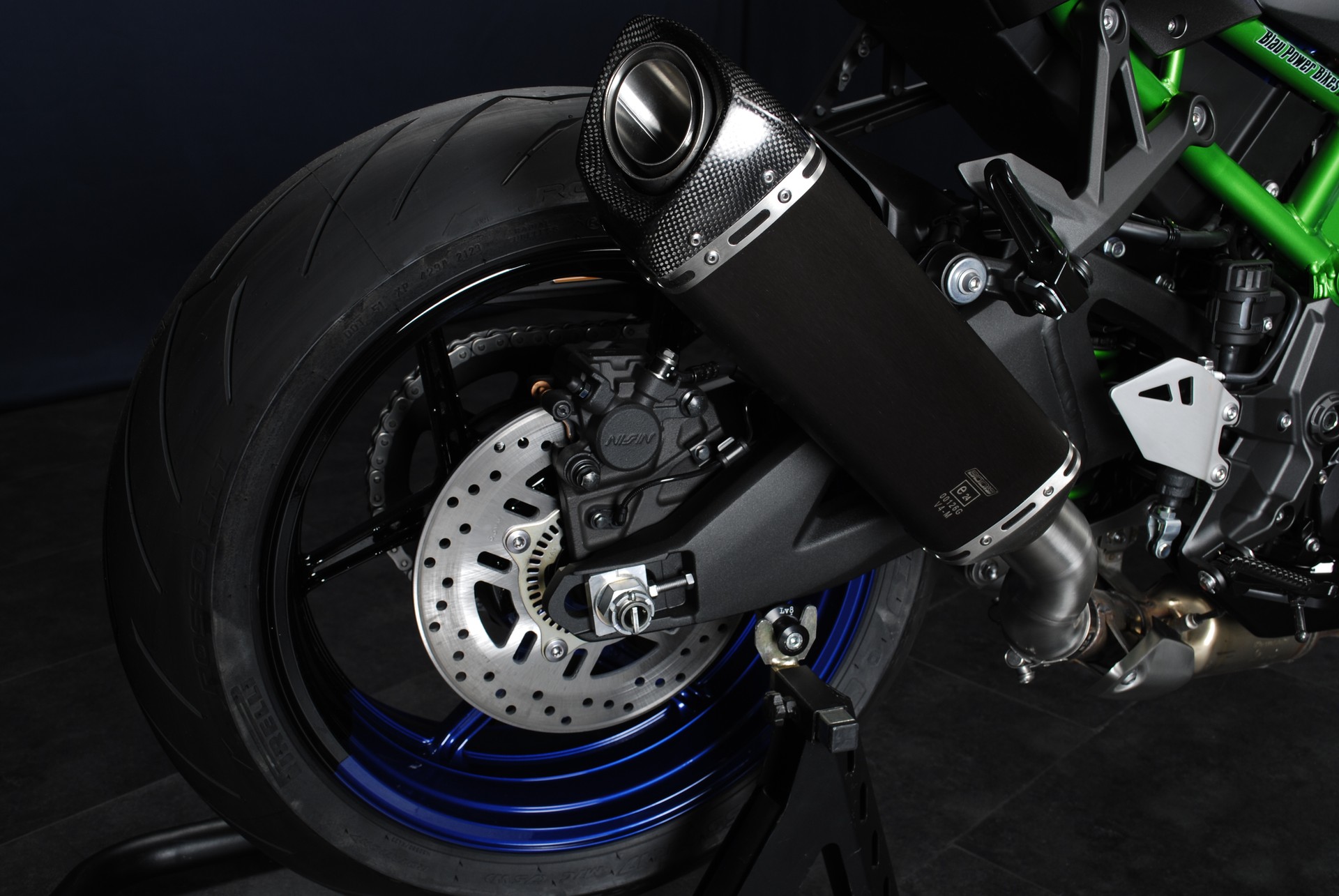 KAWASAKI Z H2 SE MY25 - Sonderumbau-showroom-element-1