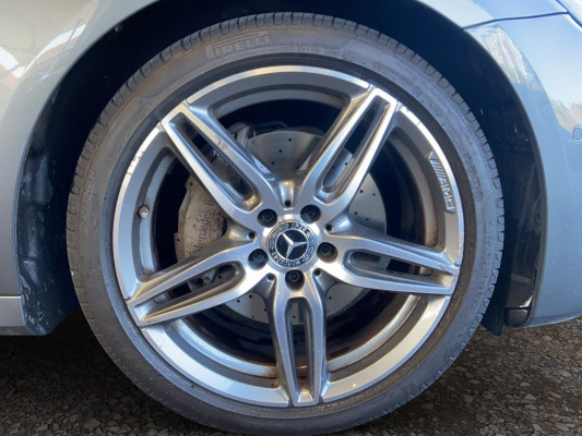 MERCEDES-BENZ E 220 d Swiss Star AMG 4M-image-7