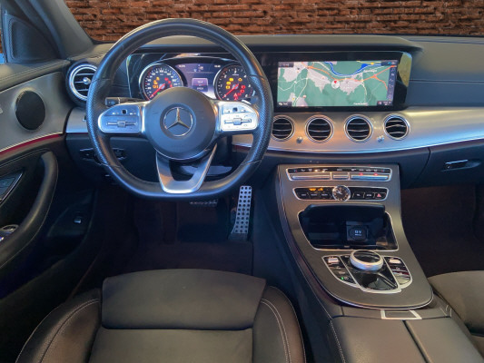 MERCEDES-BENZ E 220 d Swiss Star AMG 4M-image-8