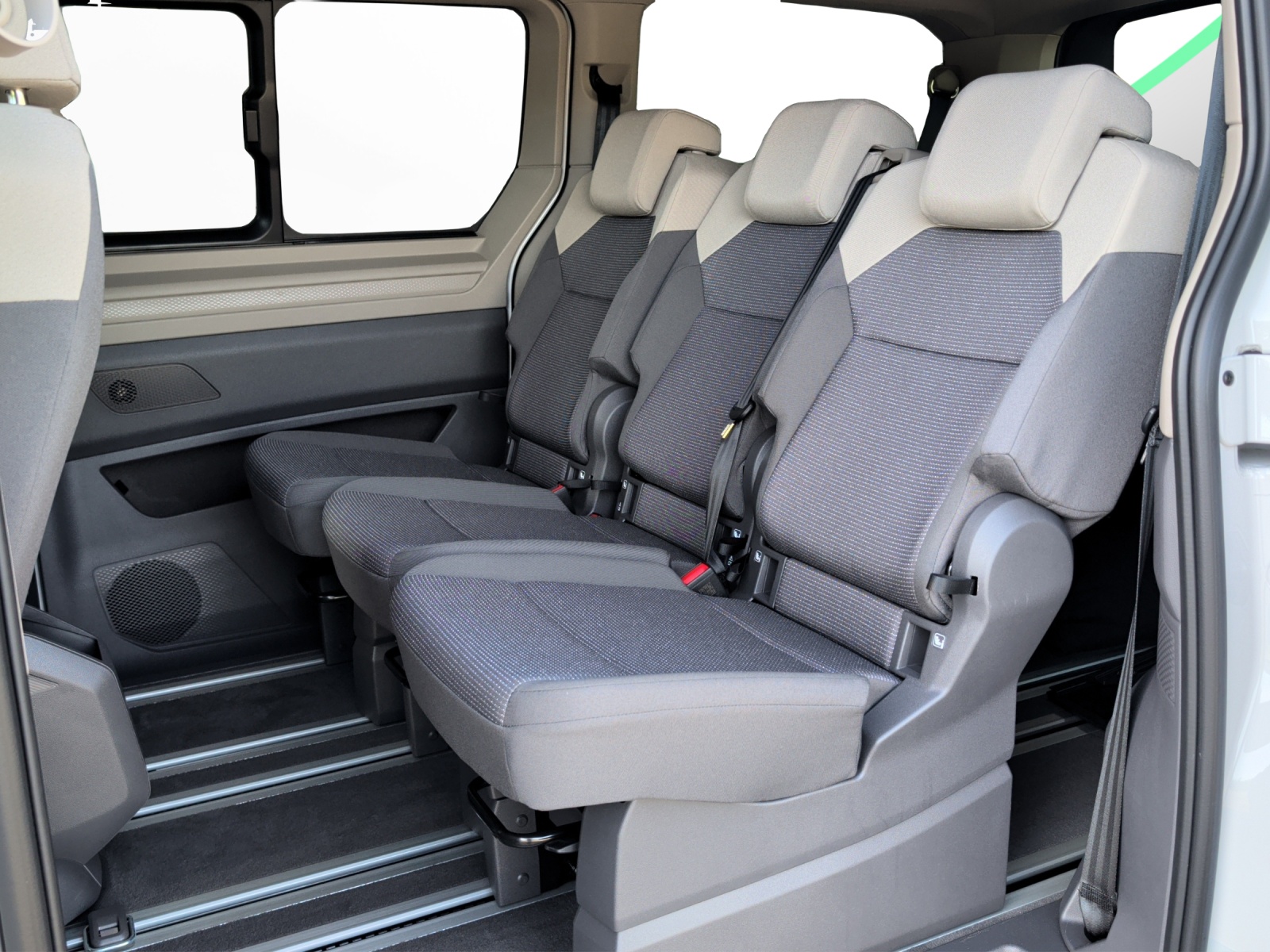 VW California eHybrid Beach Liberty 4Motion-image-12