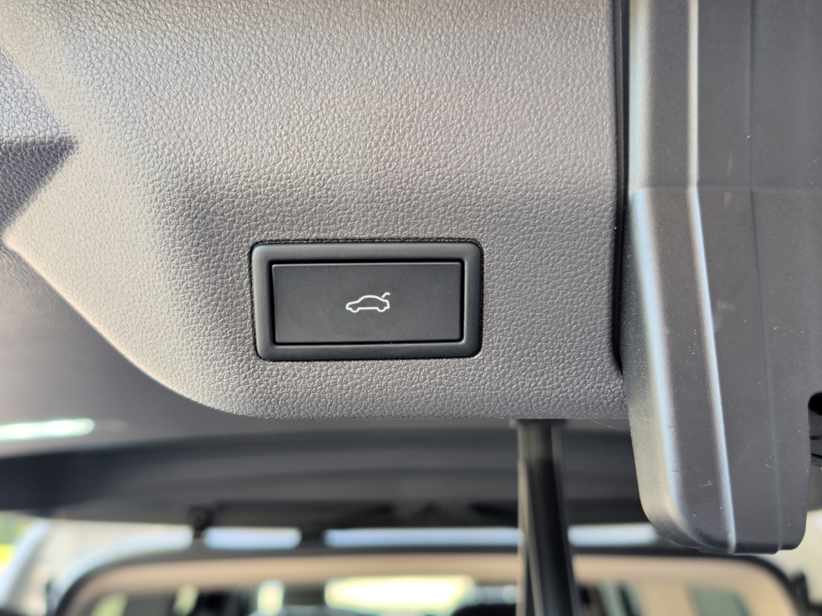 VW California eHybrid Beach Liberty 4Motion-image-17