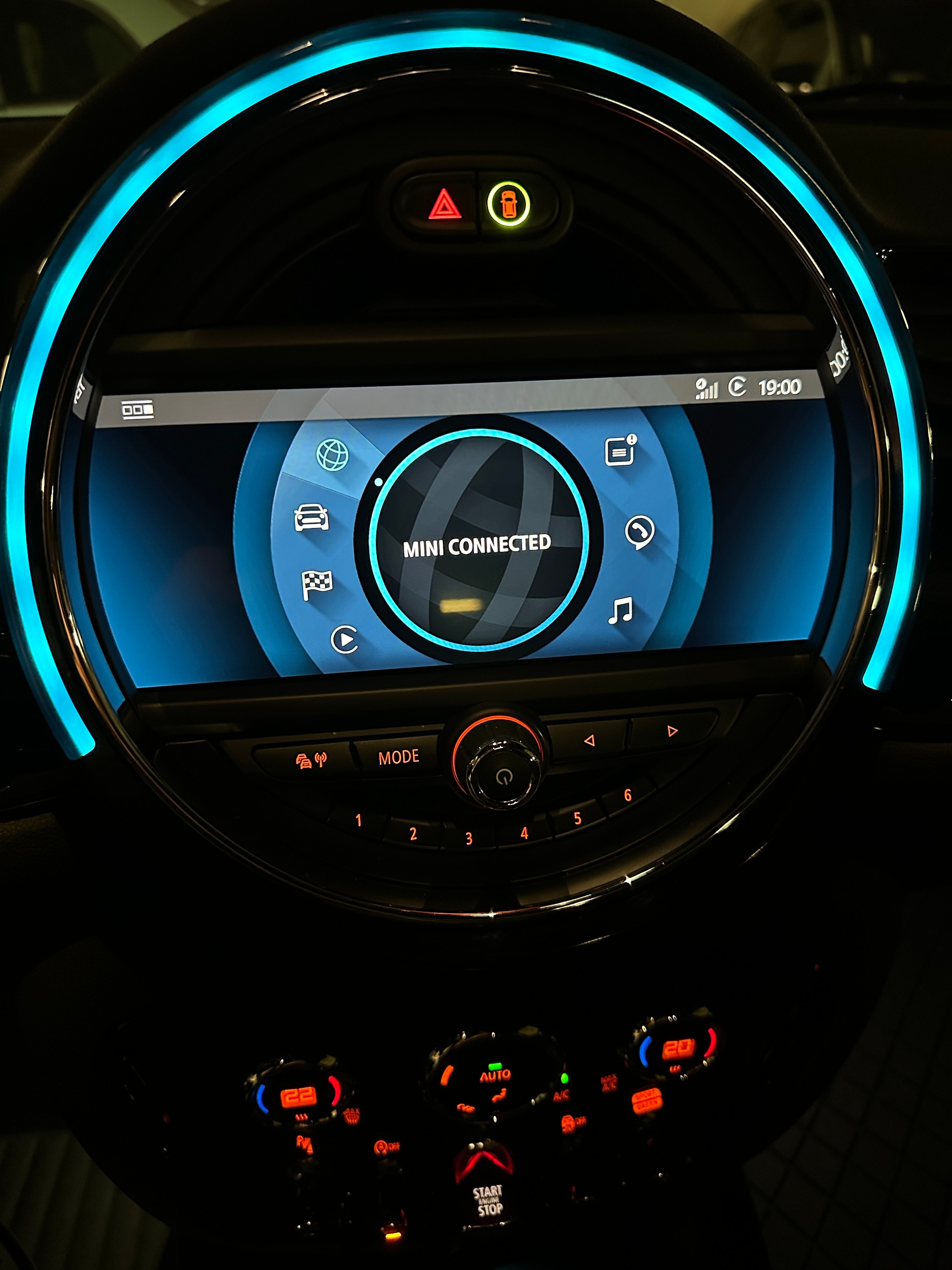 MINI 2.0i Cooper S SAG ALL4-image-9