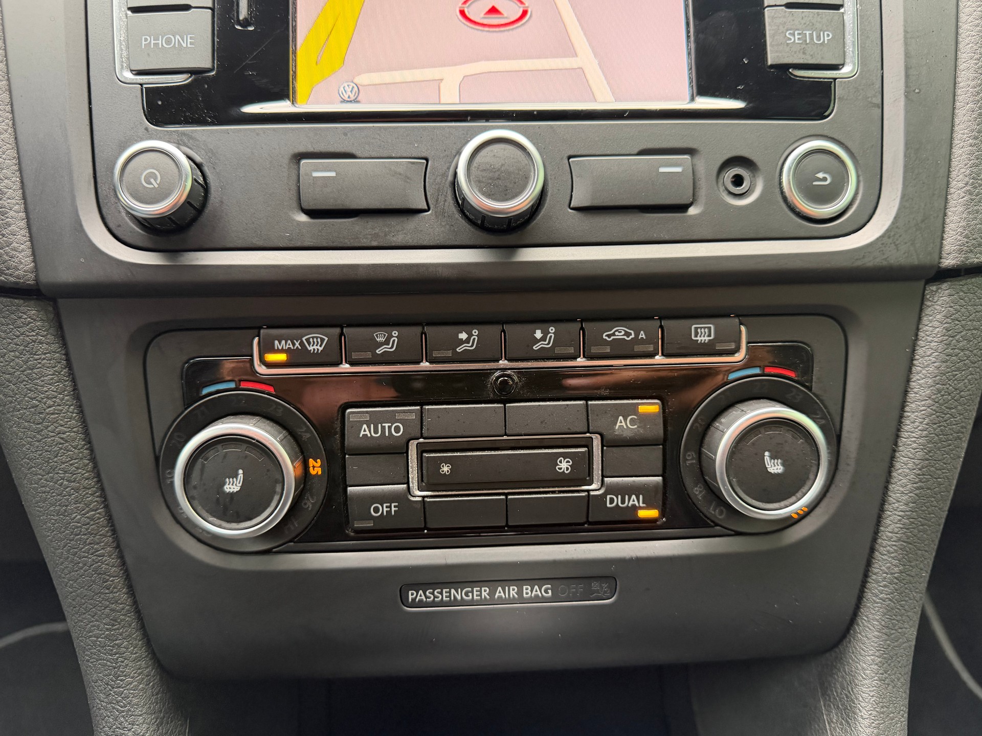 VW Golf 2.0 TSI R 4Motion DSG-image-13